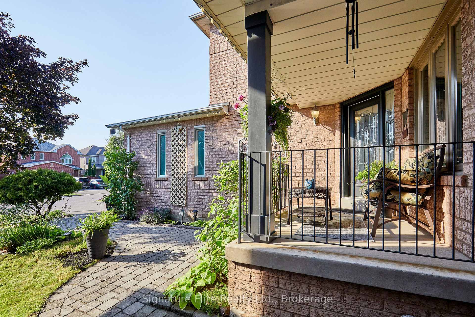 Photo 33 of 954 Mantle Crescent, Mississauga, East Credit — HOMEH