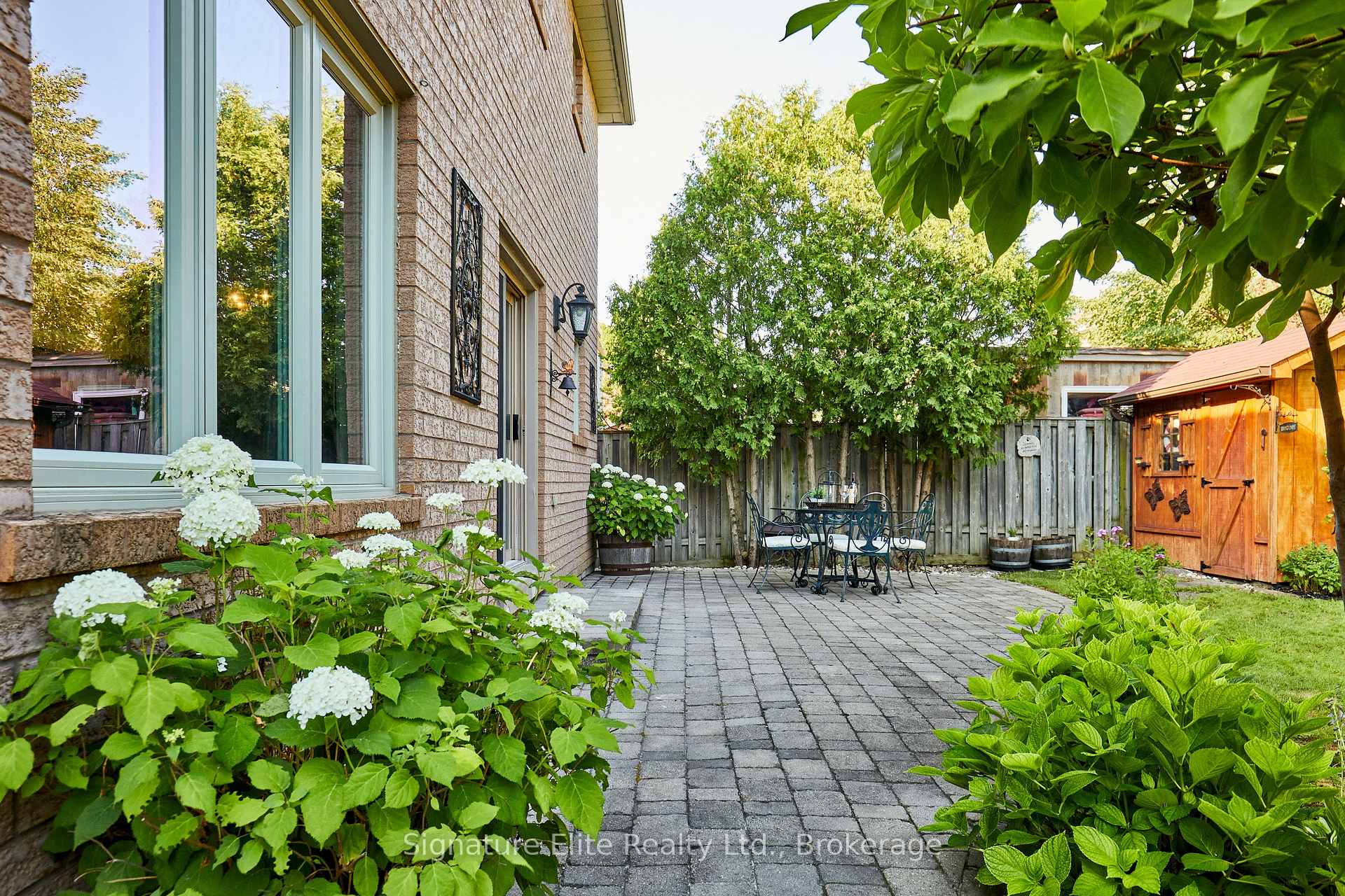 Photo 17 of 954 Mantle Crescent, Mississauga, East Credit — HOMEH