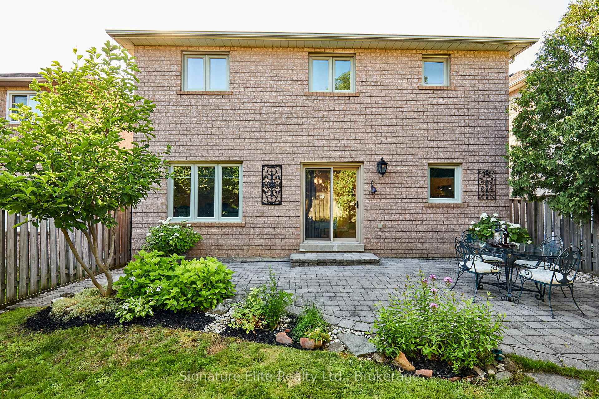 Photo 27 of 954 Mantle Crescent, Mississauga, East Credit — HOMEH