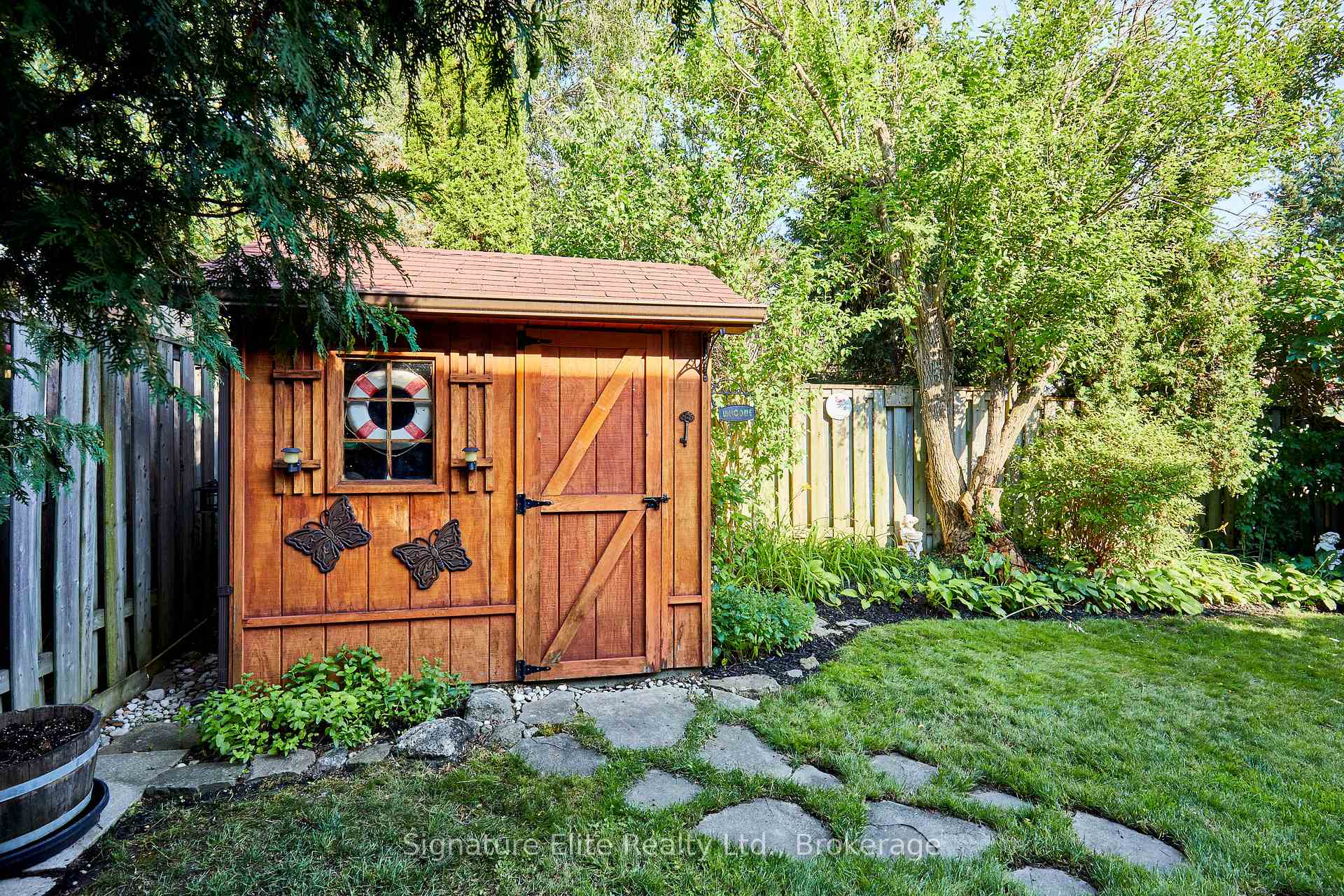 Photo 24 of 954 Mantle Crescent, Mississauga, East Credit — HOMEH