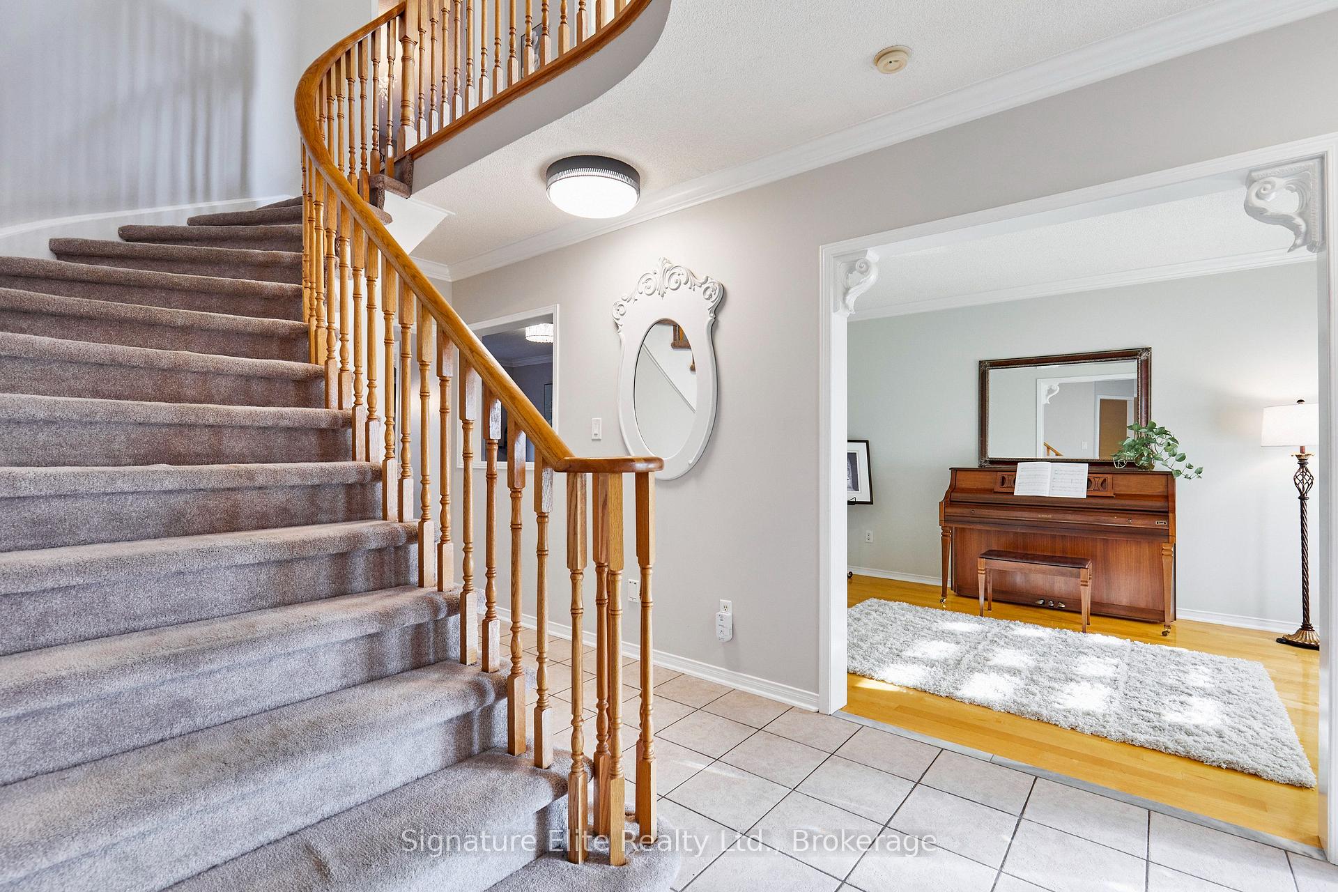 Photo 40 of 954 Mantle Crescent, Mississauga, East Credit — HOMEH