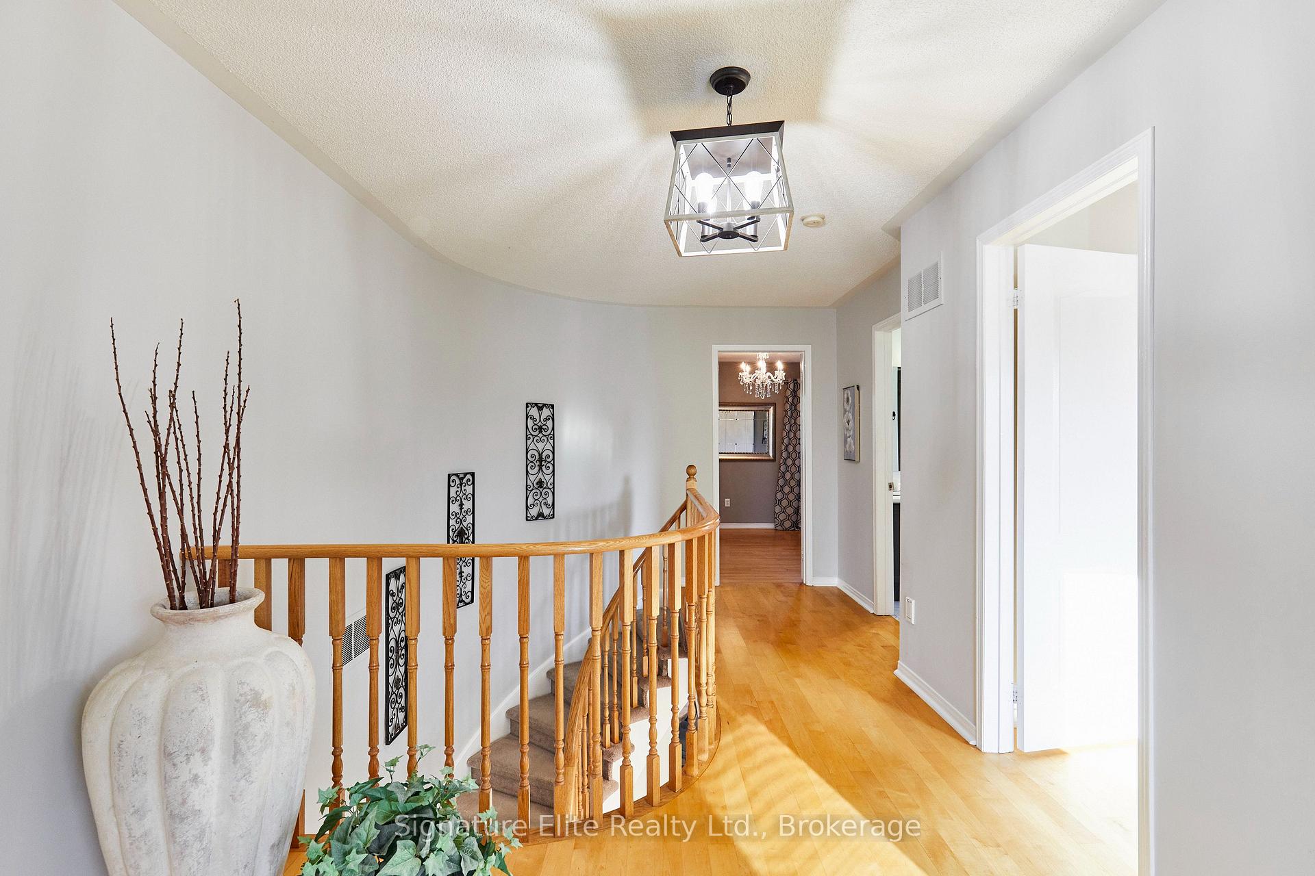 Photo 43 of 954 Mantle Crescent, Mississauga, East Credit — HOMEH