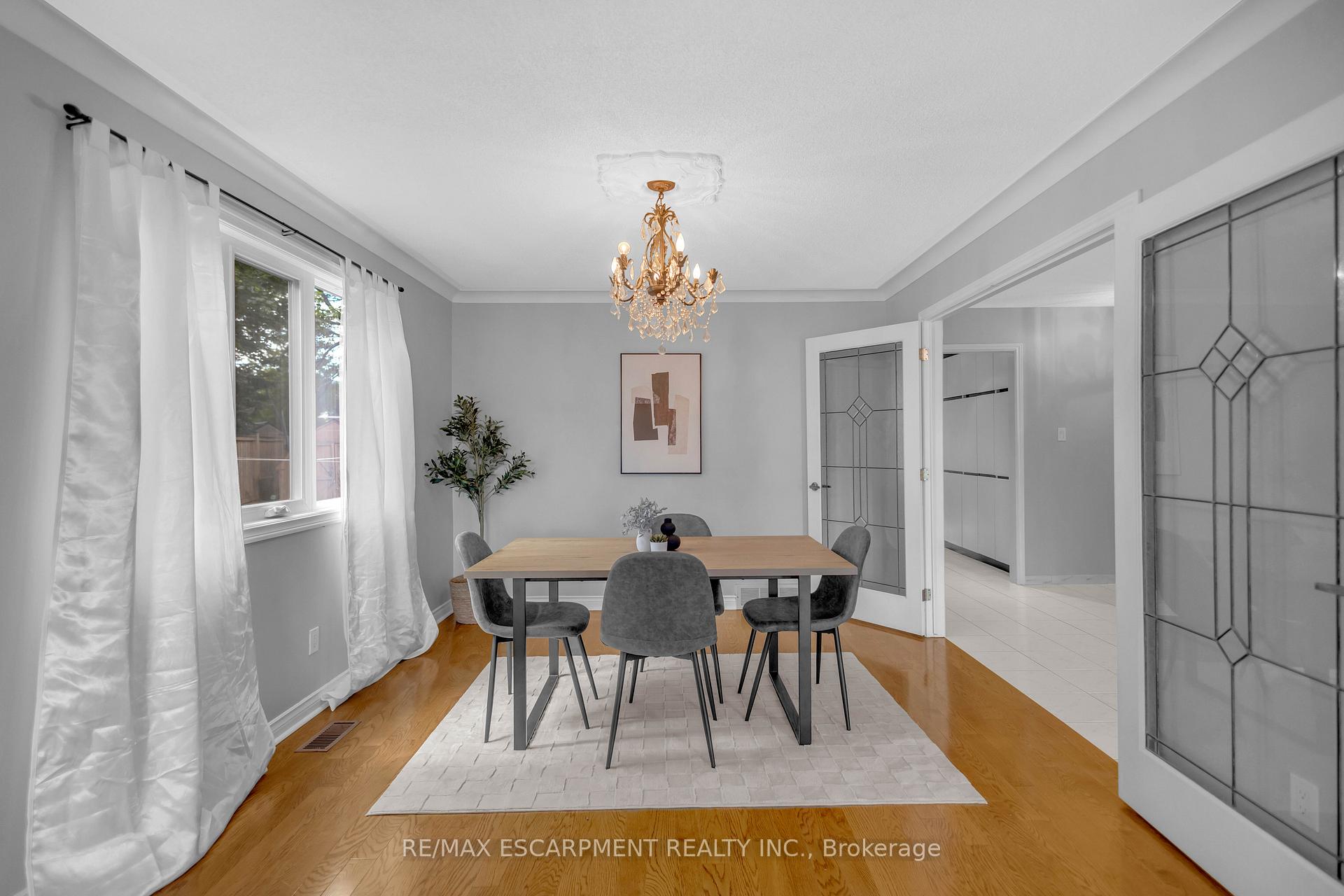 Photo 7 of 489 Acadia Drive, Hamilton, Butler — HOMEH
