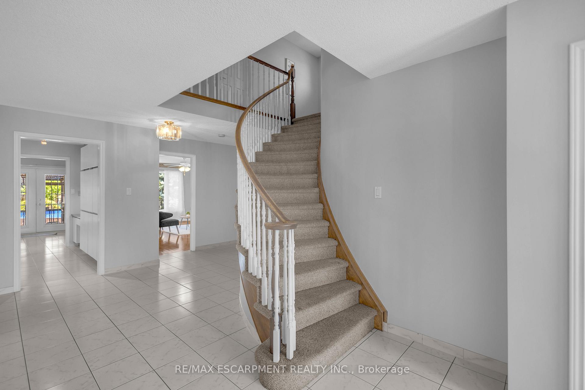 Photo 17 of 489 Acadia Drive, Hamilton, Butler — HOMEH