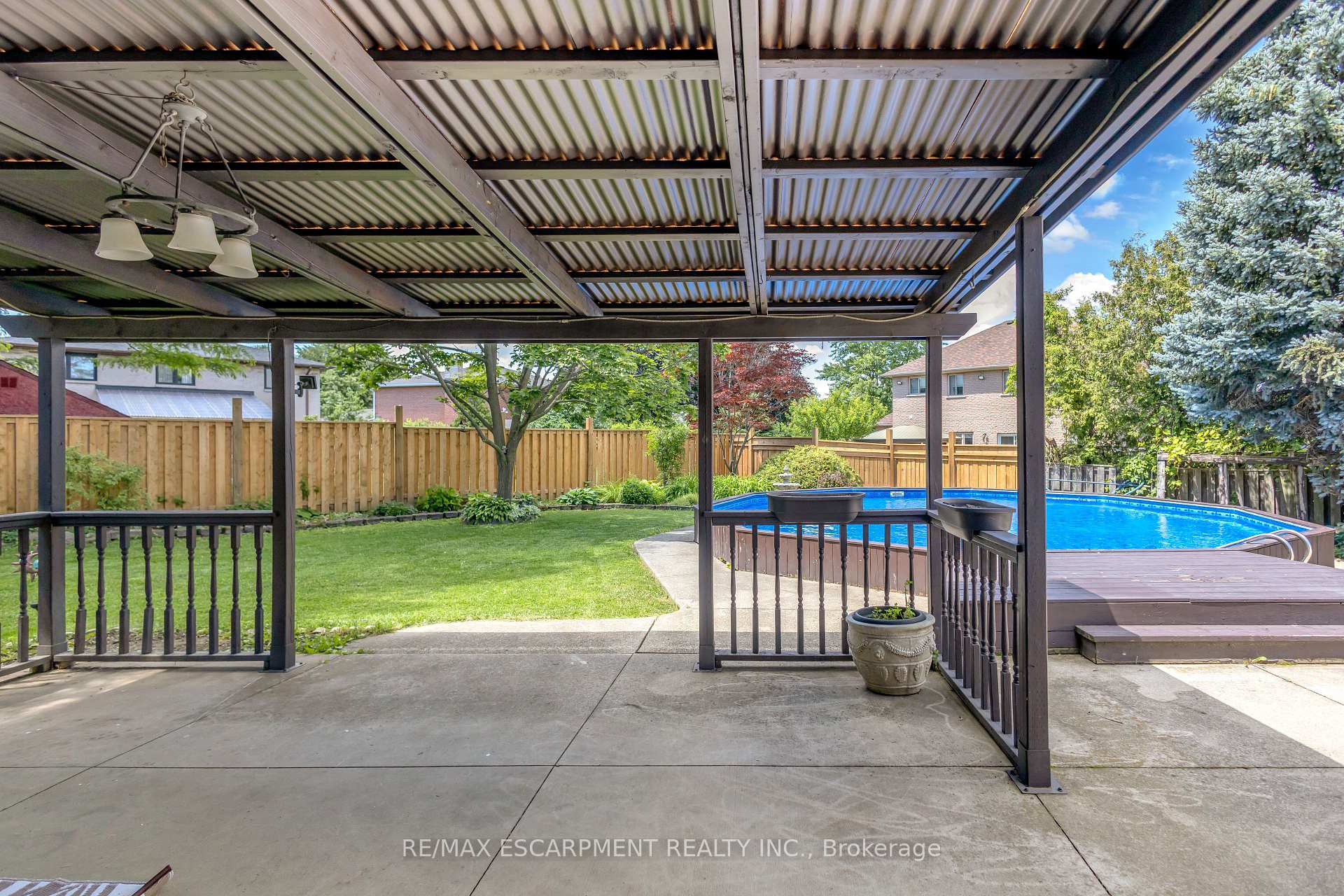 Photo 33 of 489 Acadia Drive, Hamilton, Butler — HOMEH
