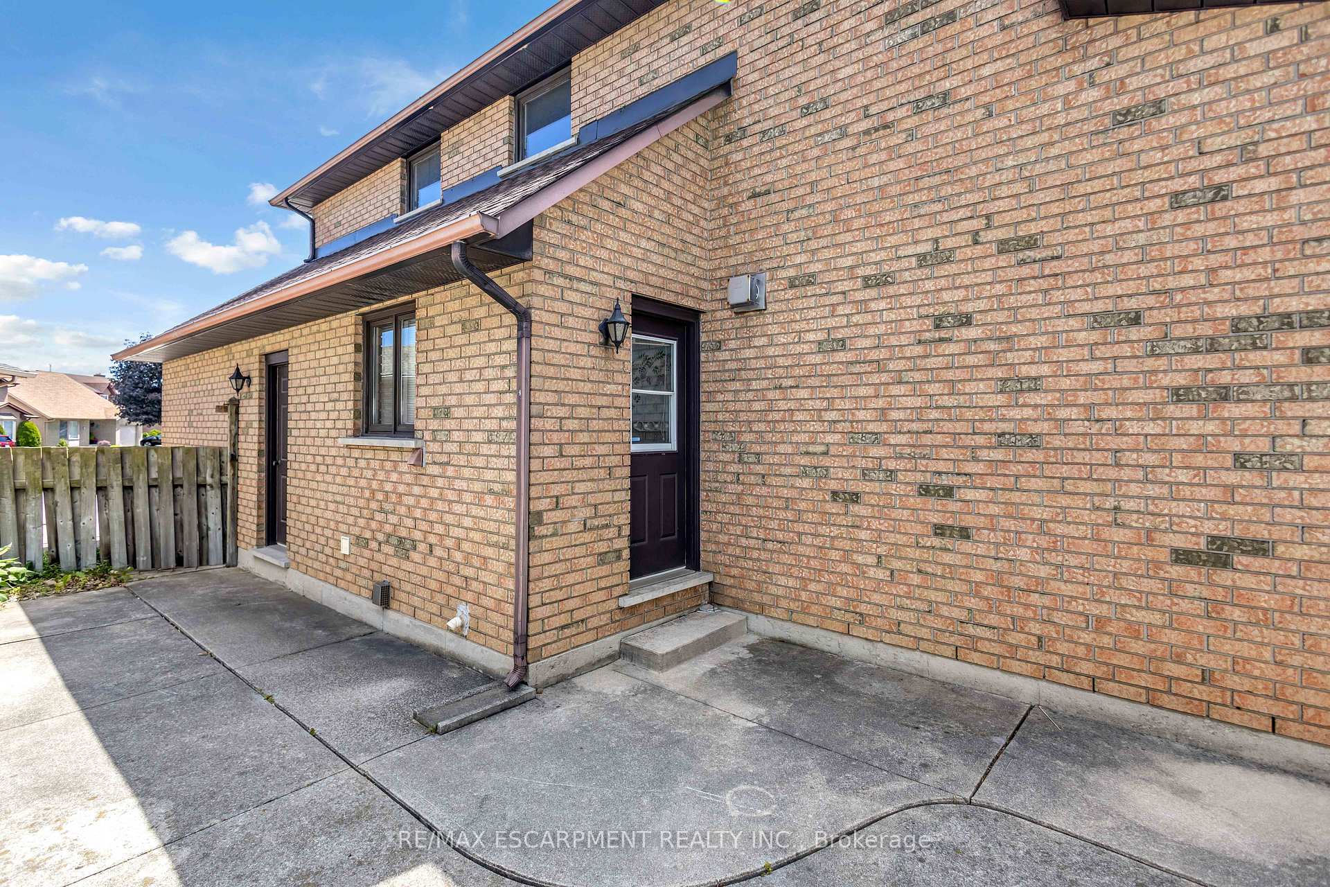 Photo 36 of 489 Acadia Drive, Hamilton, Butler — HOMEH