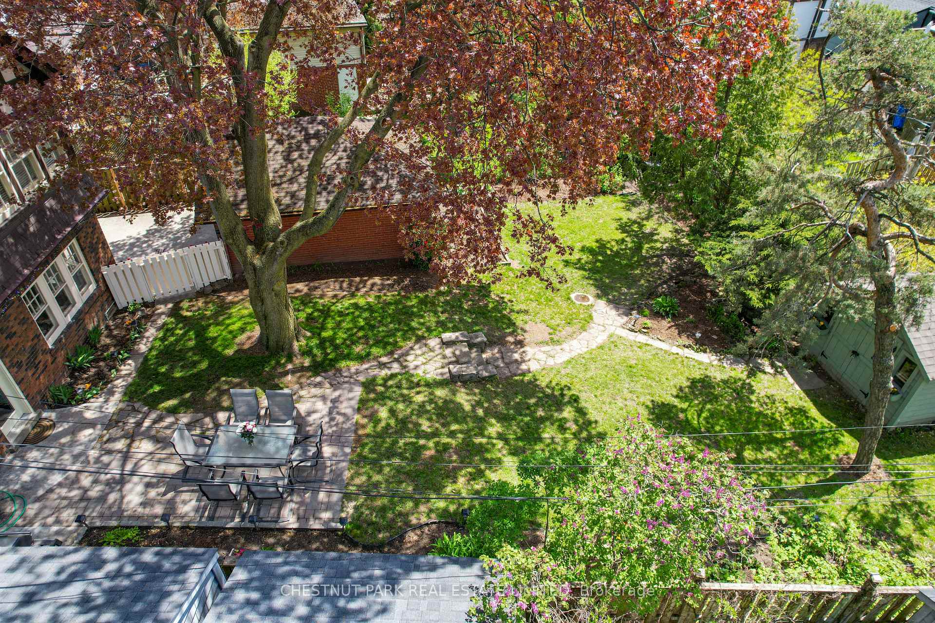 Photo 3 of 14 Servington Crescent, Toronto, Mount Pleasant West — HOMEH