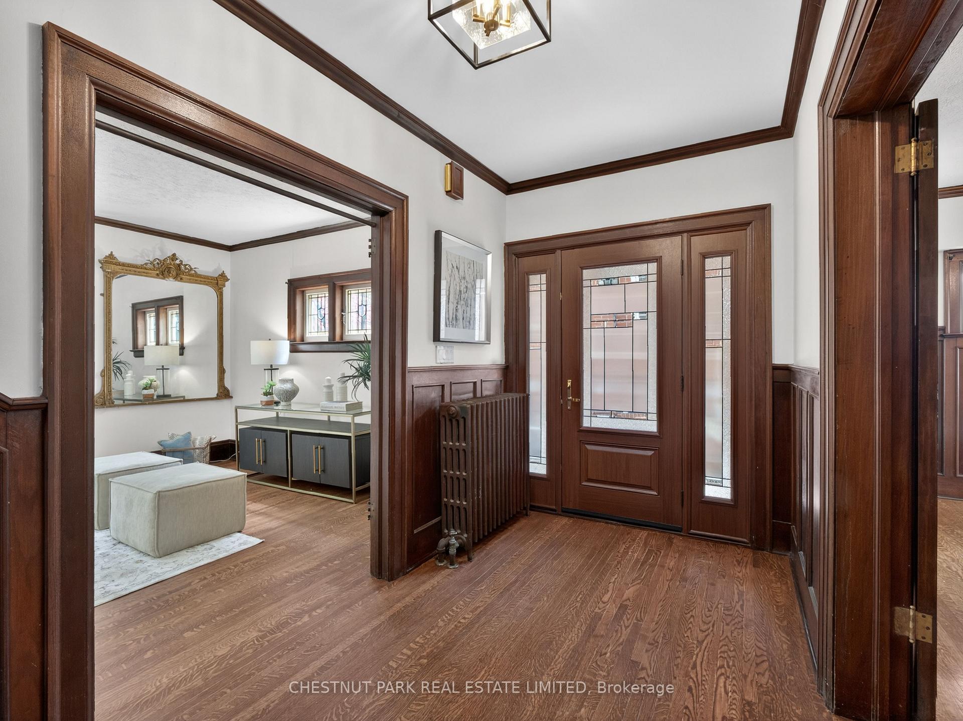 Photo 4 of 14 Servington Crescent, Toronto, Mount Pleasant West — HOMEH