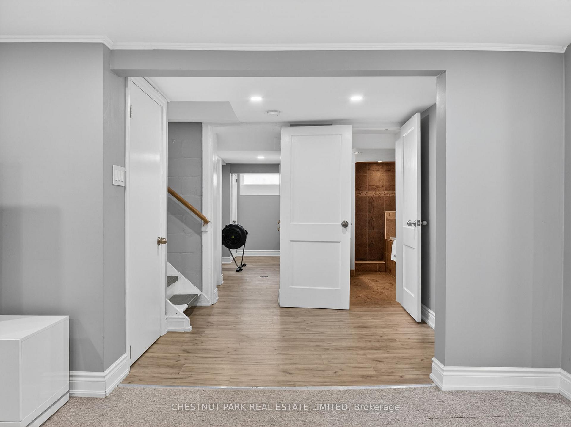 Photo 21 of 14 Servington Crescent, Toronto, Mount Pleasant West — HOMEH