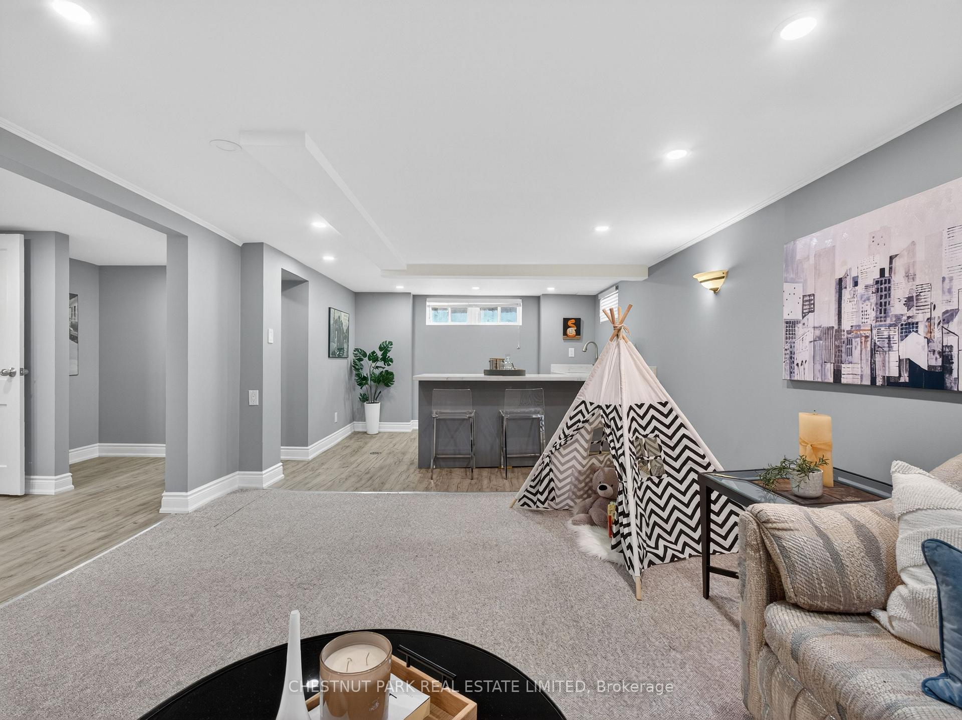 Photo 25 of 14 Servington Crescent, Toronto, Mount Pleasant West — HOMEH