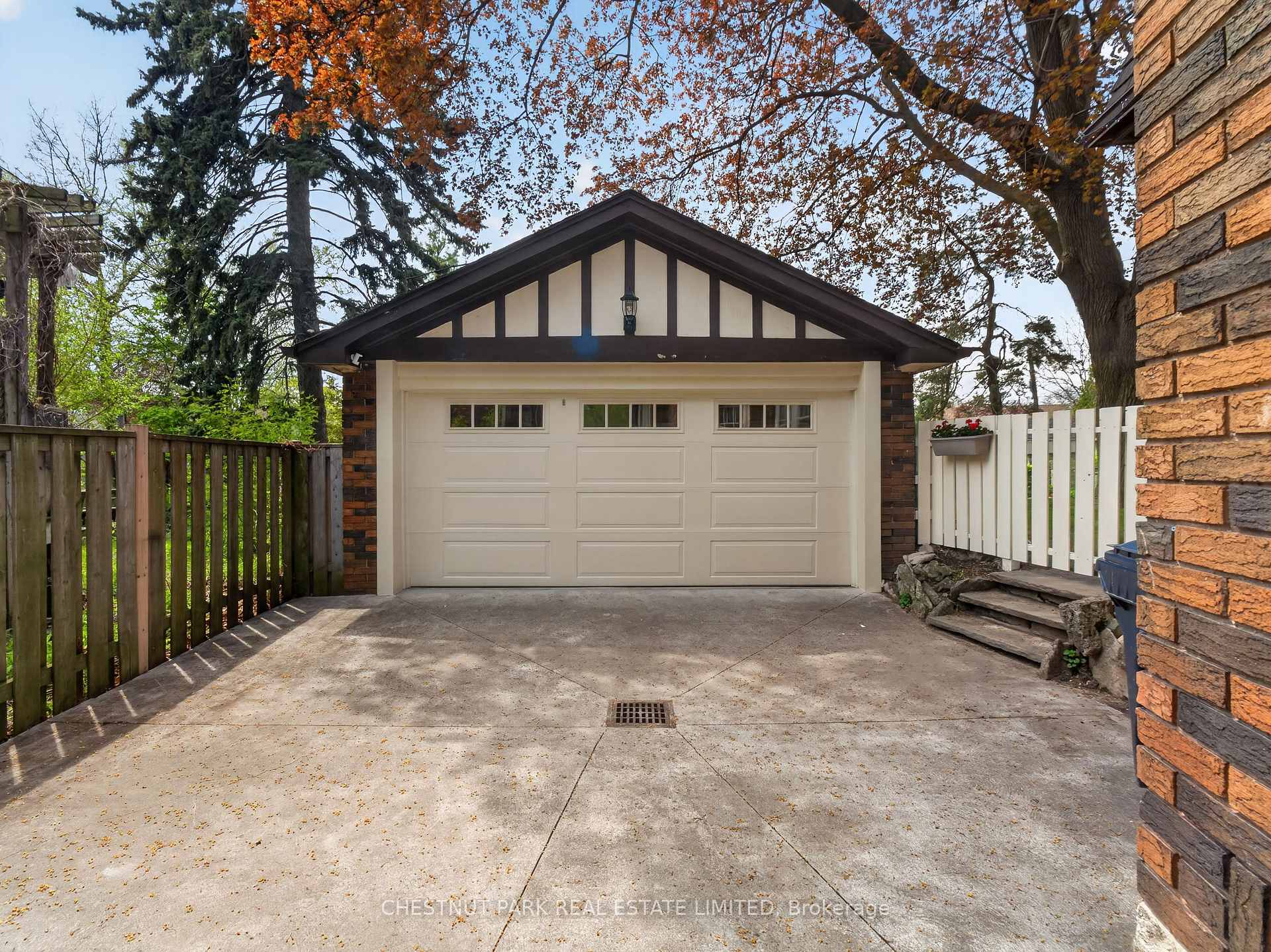 Photo 36 of 14 Servington Crescent, Toronto, Mount Pleasant West — HOMEH
