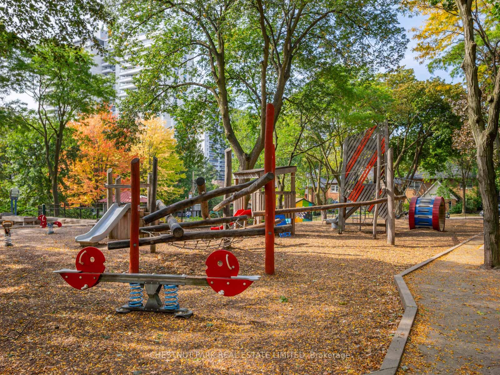 Photo 38 of 14 Servington Crescent, Toronto, Mount Pleasant West — HOMEH