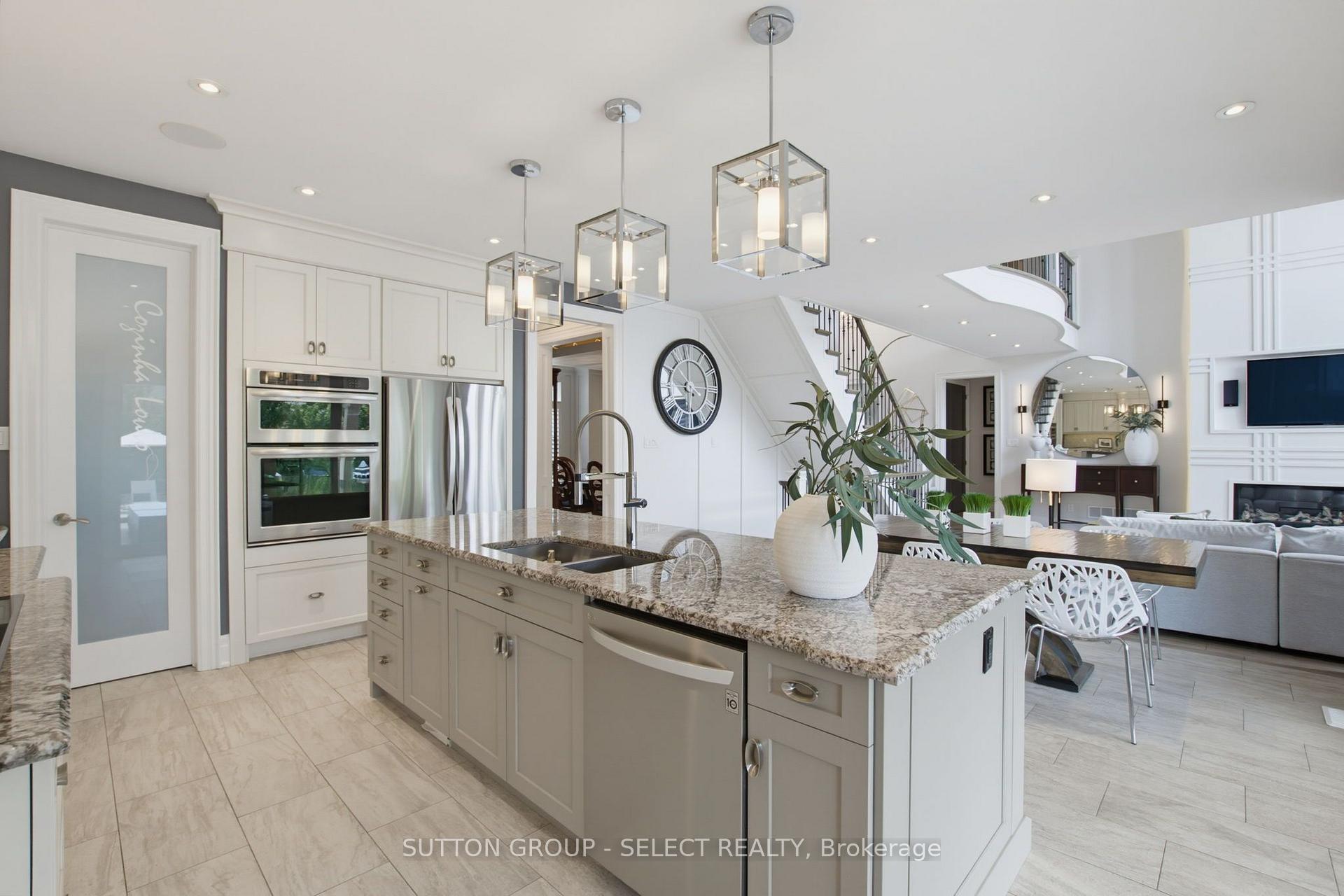 Photo 12 of 2303 Waterside Court, London, North R — HOMEH