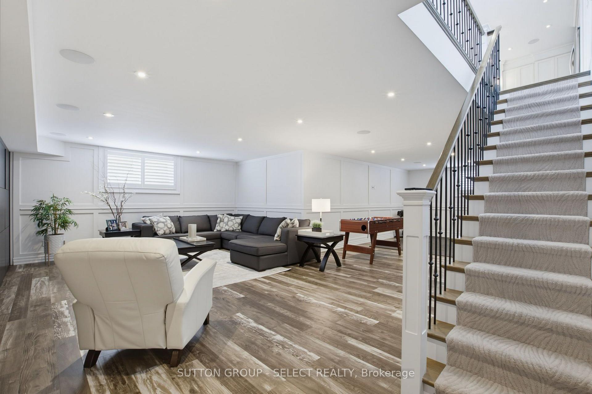 Photo 33 of 2303 Waterside Court, London, North R — HOMEH