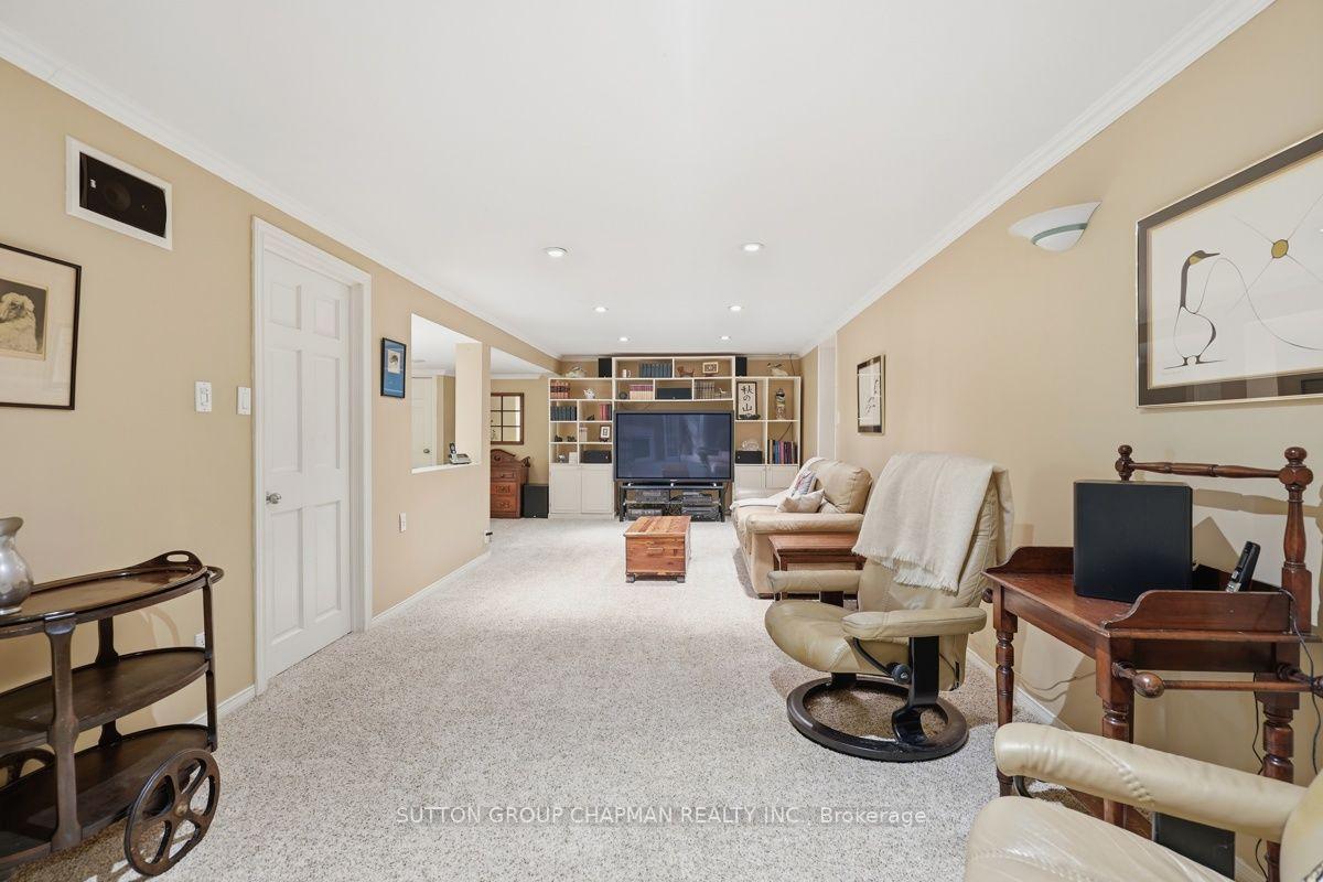 Photo 25 of 763 Oban Crescent, London, North P — HOMEH