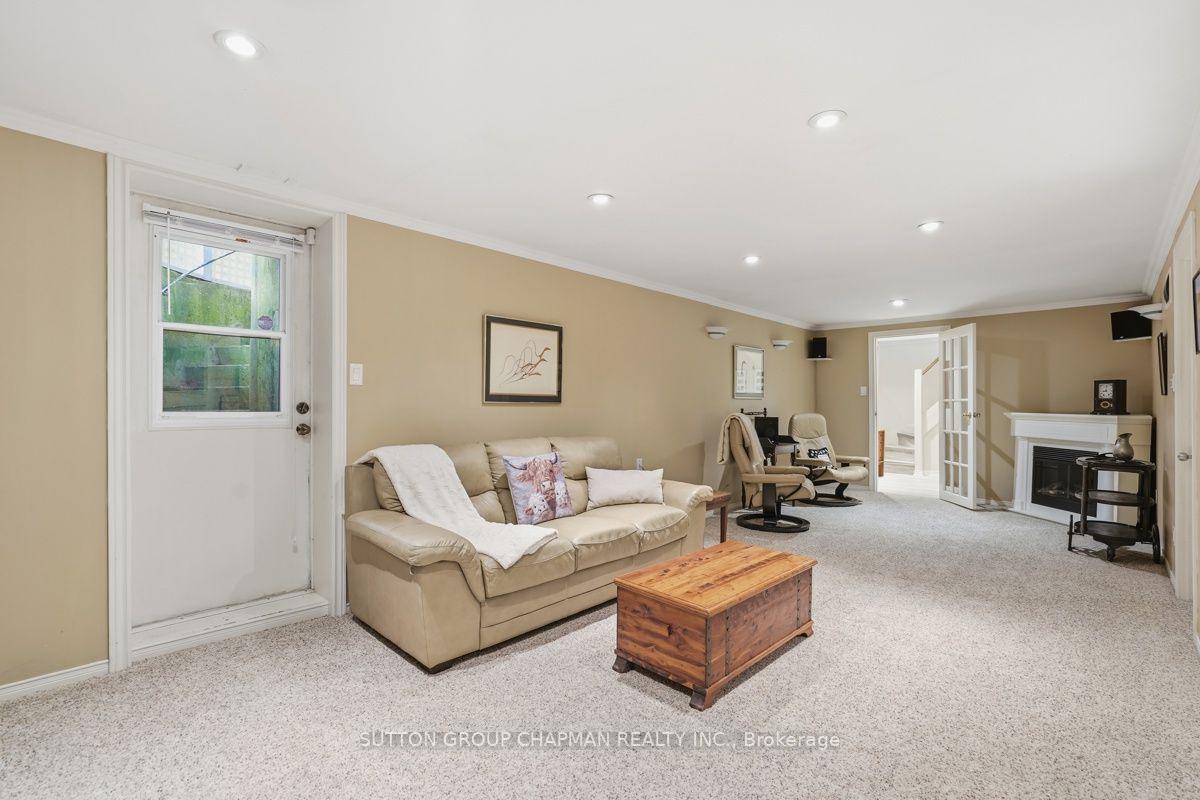 Photo 27 of 763 Oban Crescent, London, North P — HOMEH