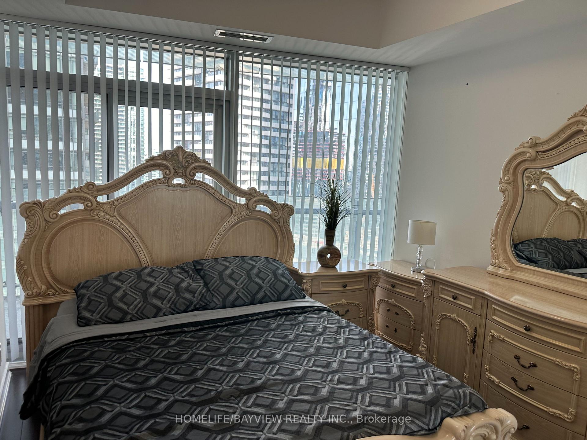 Photo 10 of Unit 2701, 14 York Street, Toronto, Waterfront Communities — HOMEH