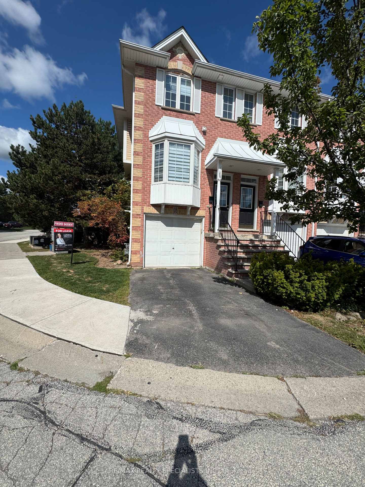 Photo 2 of Unit 36, 3480 Upper Middle Road, Burlington, Palmer — HOMEH