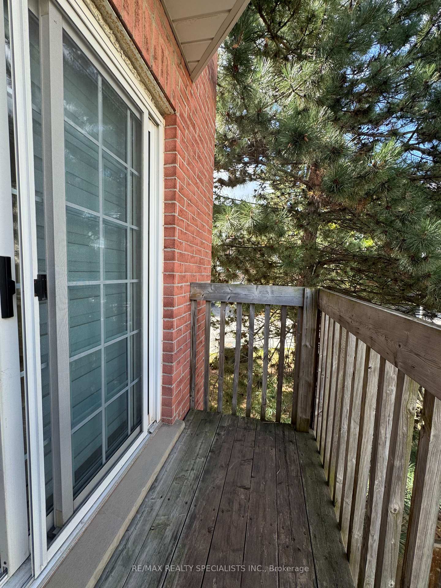 Photo 16 of Unit 36, 3480 Upper Middle Road, Burlington, Palmer — HOMEH
