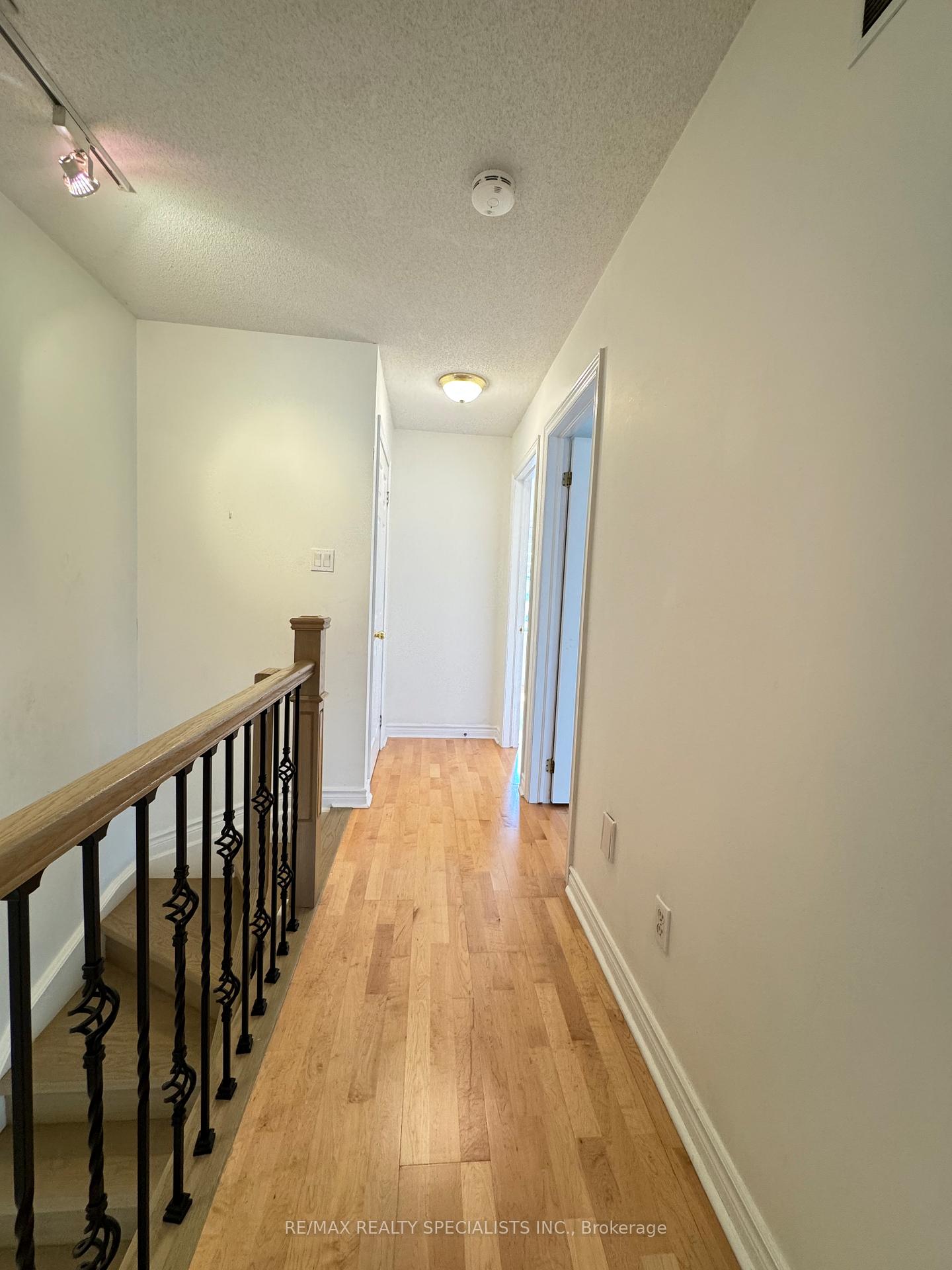 Photo 22 of Unit 36, 3480 Upper Middle Road, Burlington, Palmer — HOMEH