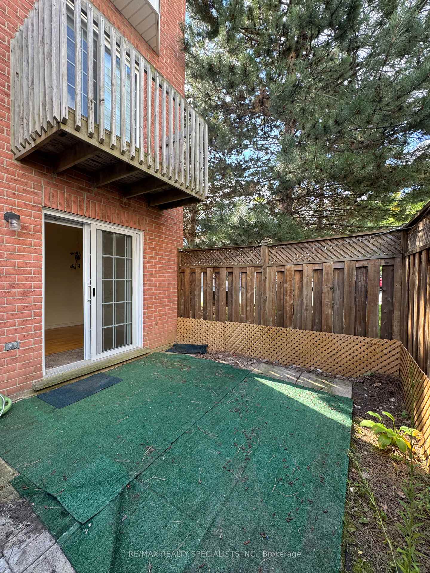 Photo 40 of Unit 36, 3480 Upper Middle Road, Burlington, Palmer — HOMEH