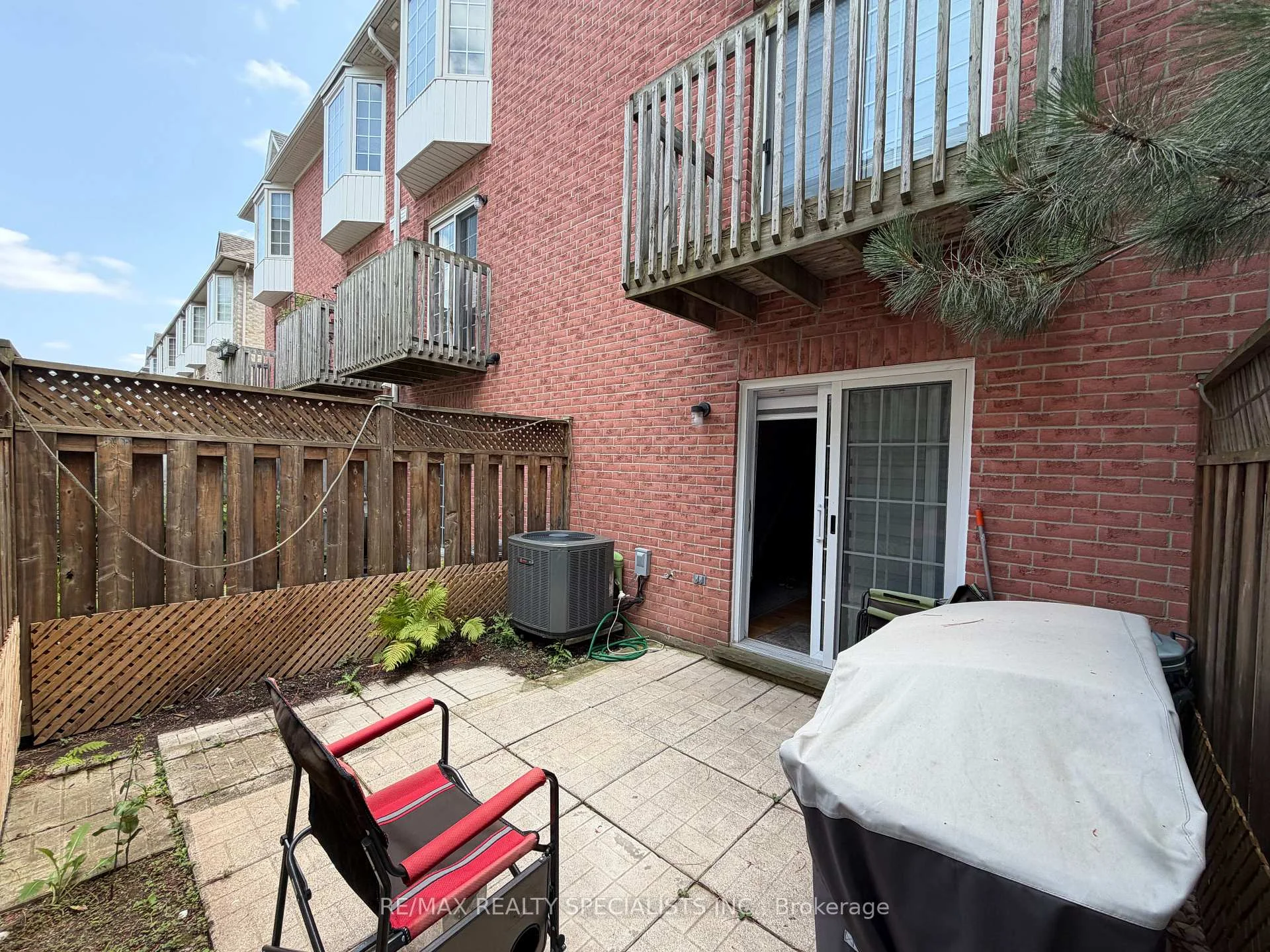 Photo 39 of Unit 36, 3480 Upper Middle Road, Burlington, Palmer — HOMEH