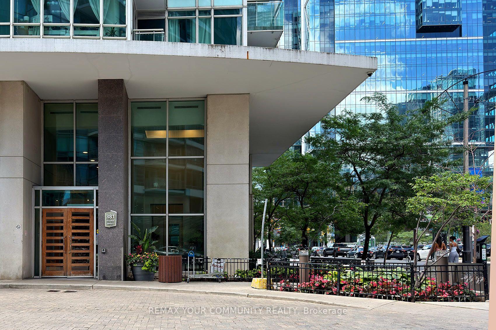 Photo 3 of Unit 2103, 381 Front Street W, Toronto, Waterfront Communities — HOMEH