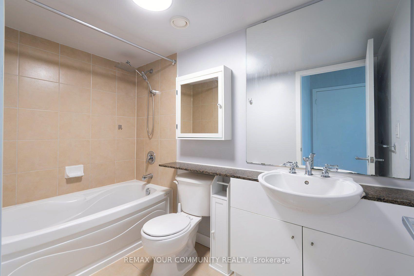 Photo 17 of Unit 2103, 381 Front Street W, Toronto, Waterfront Communities — HOMEH