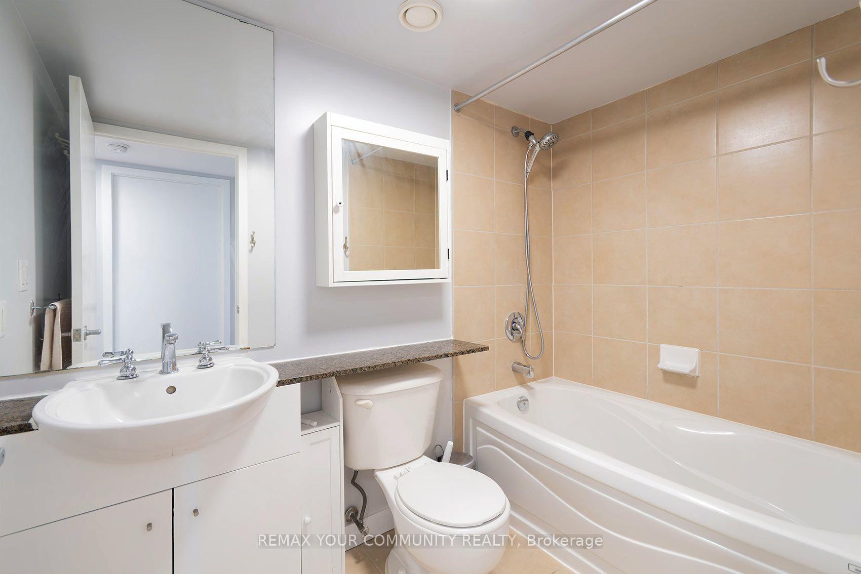 Photo 21 of Unit 2103, 381 Front Street W, Toronto, Waterfront Communities — HOMEH