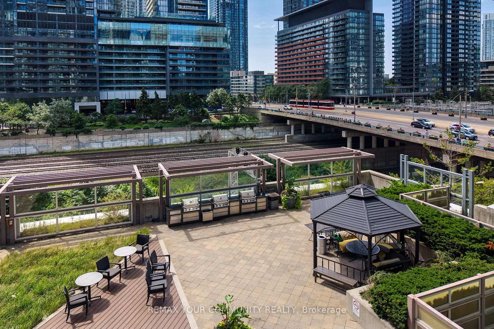Photo 27 of Unit 2103, 381 Front Street W, Toronto, Waterfront Communities — HOMEH