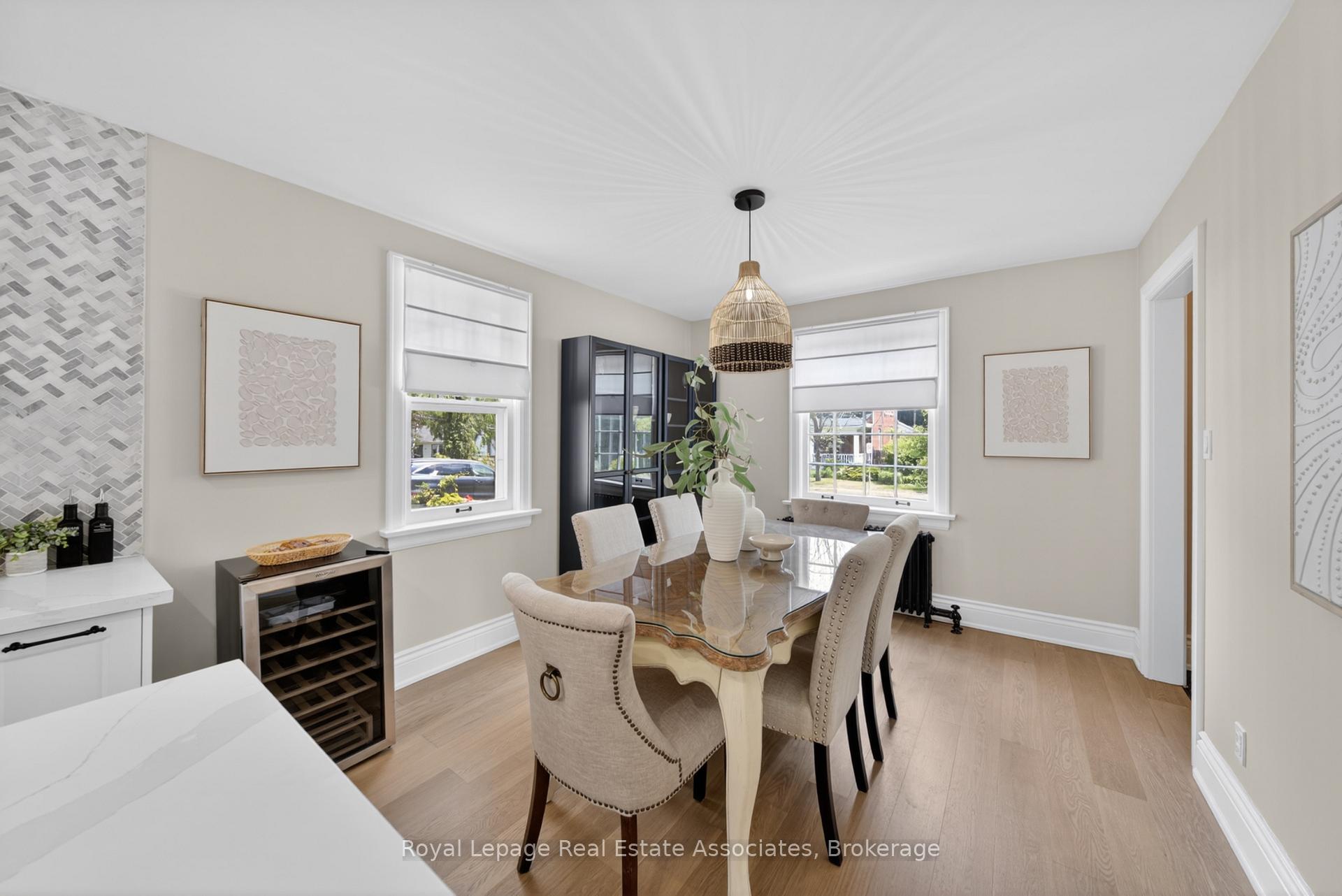 Photo 13 of 24 Peel Avenue, Brampton, Downtown Brampton — HOMEH