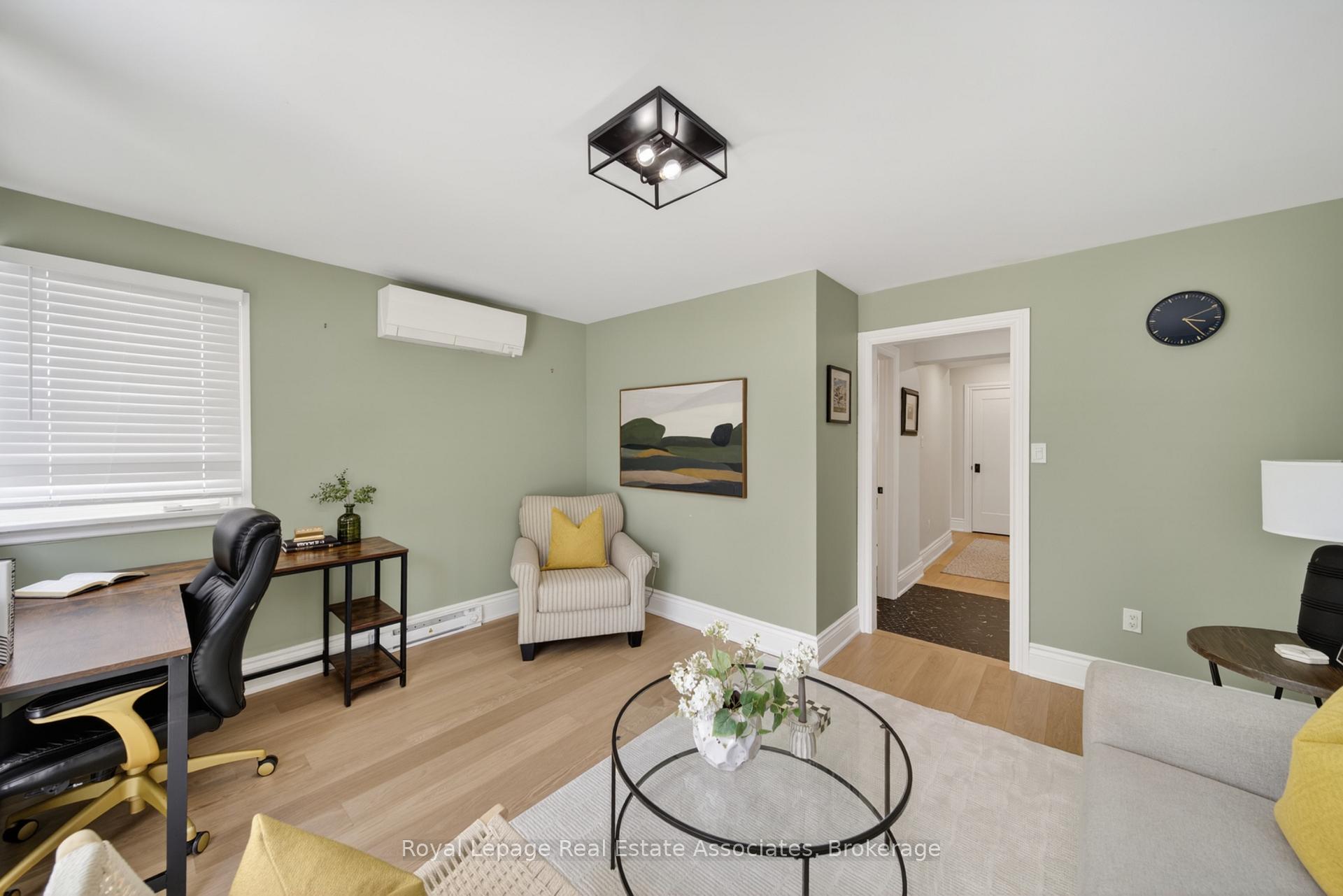 Photo 15 of 24 Peel Avenue, Brampton, Downtown Brampton — HOMEH