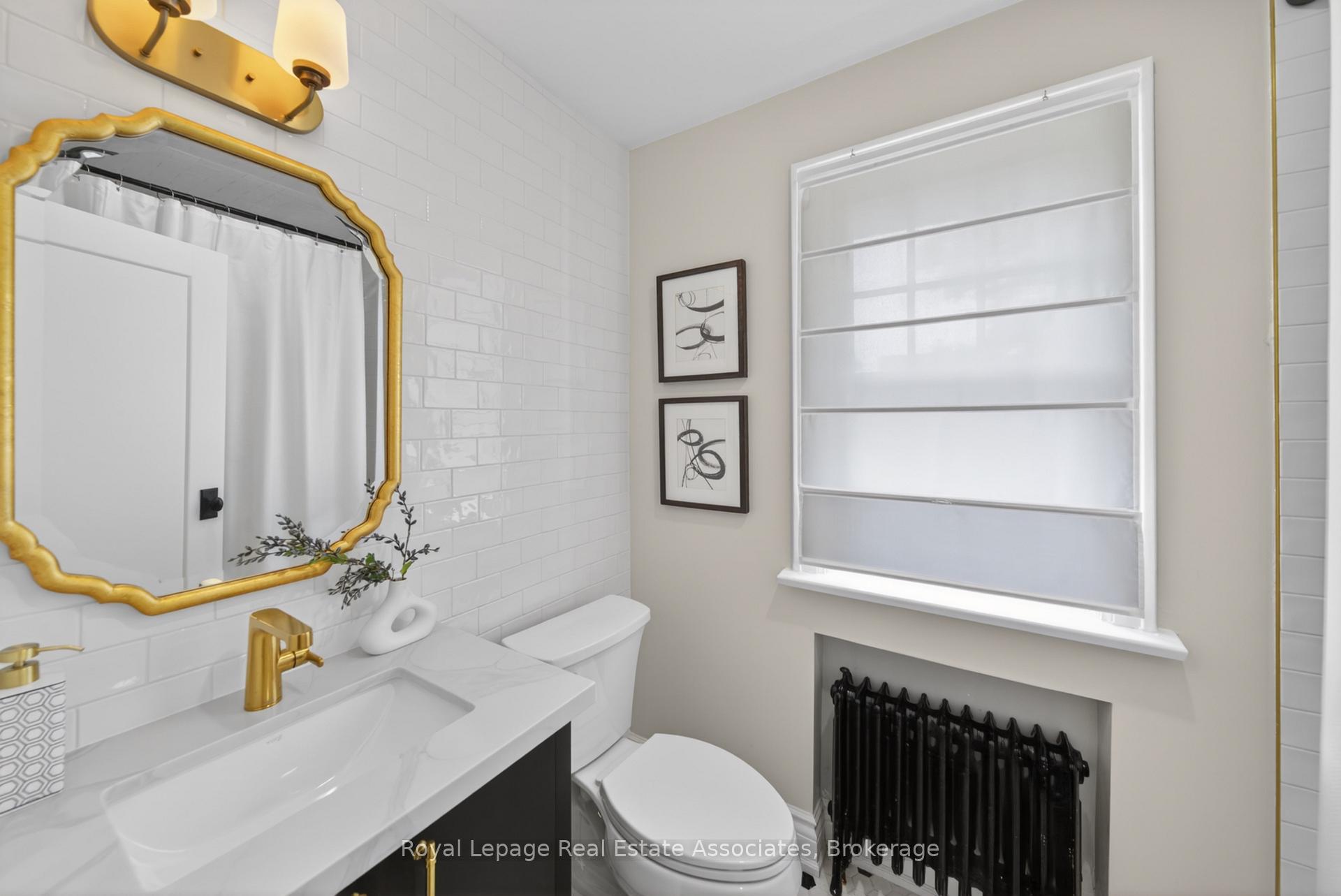 Photo 18 of 24 Peel Avenue, Brampton, Downtown Brampton — HOMEH