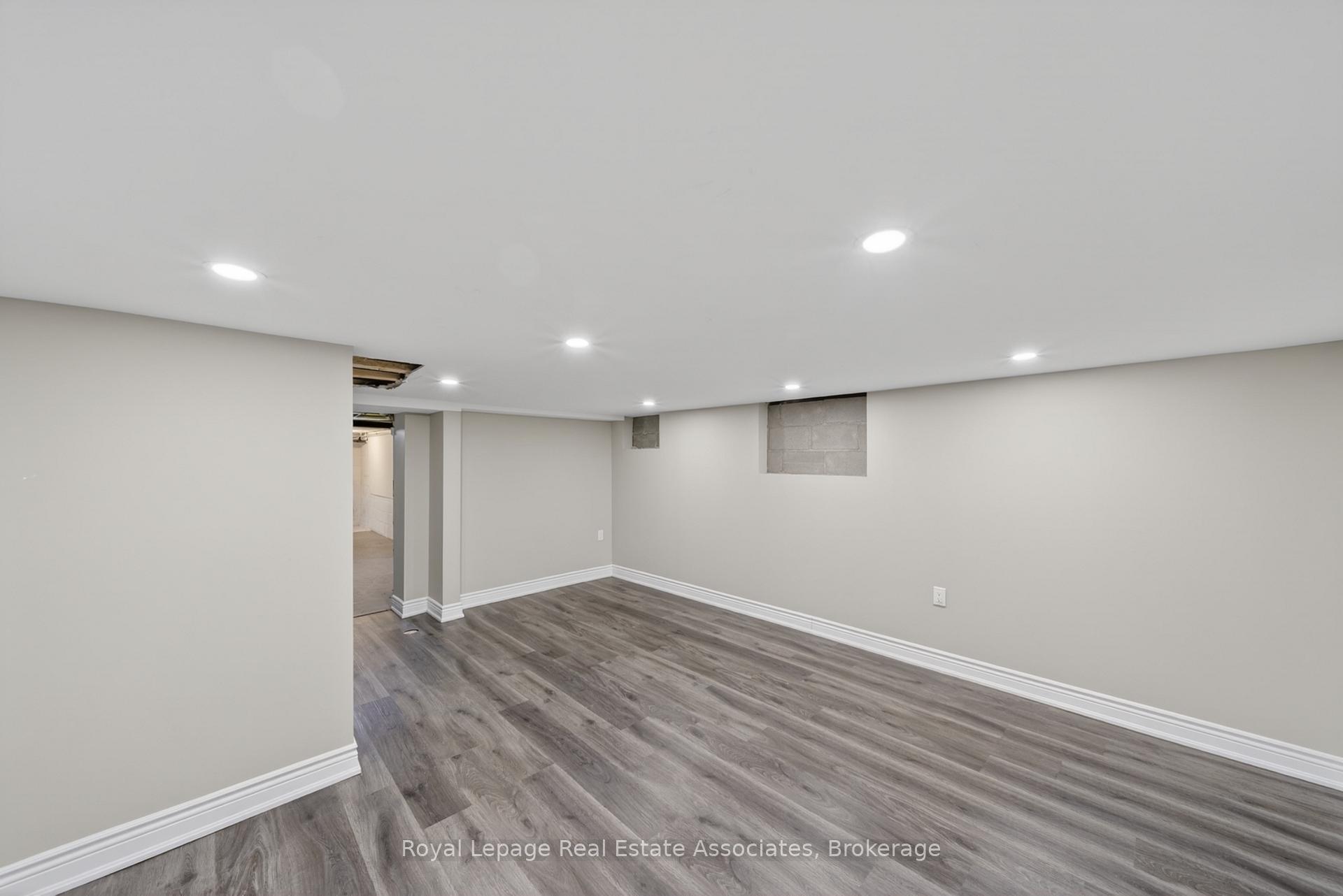 Photo 25 of 24 Peel Avenue, Brampton, Downtown Brampton — HOMEH