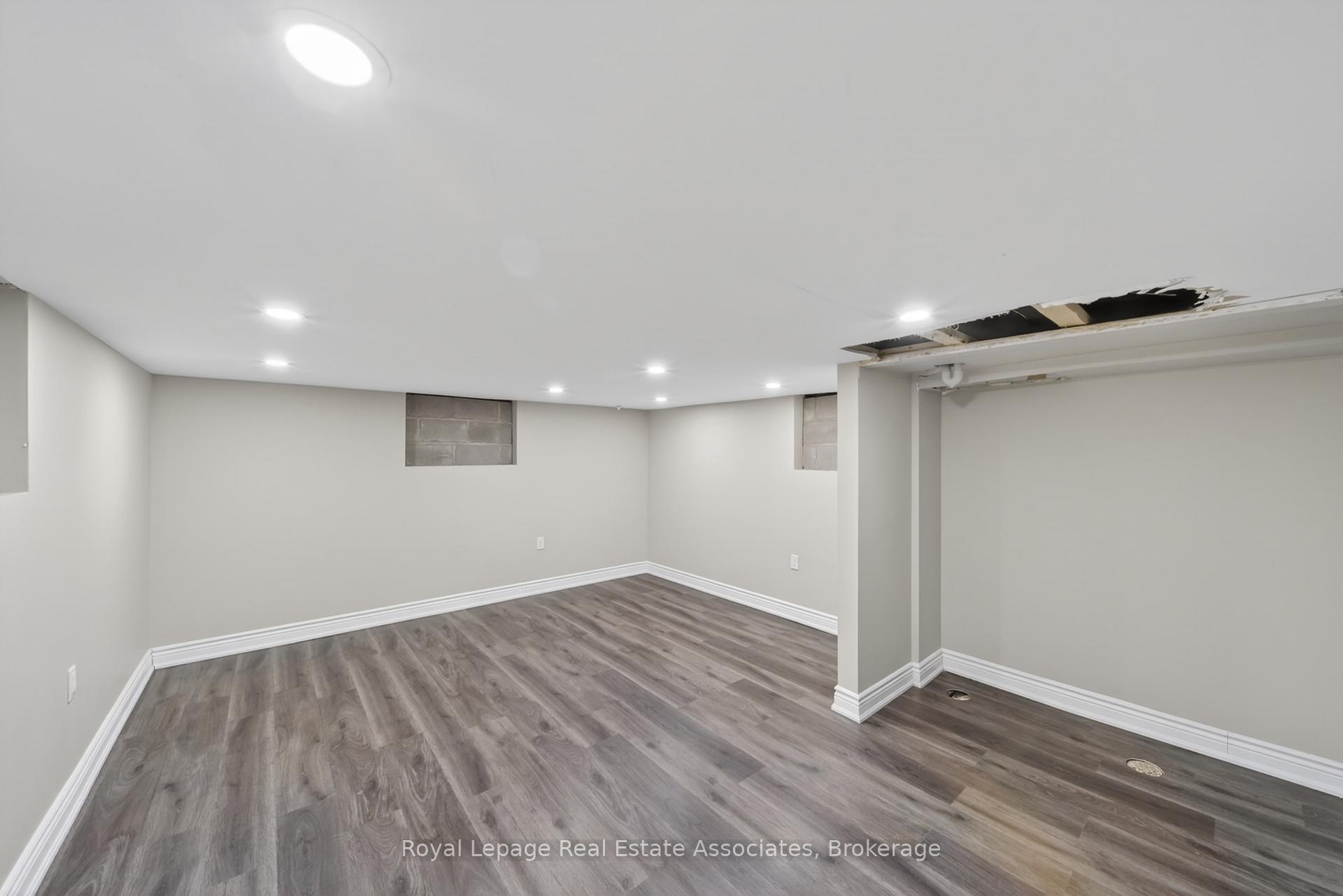 Photo 26 of 24 Peel Avenue, Brampton, Downtown Brampton — HOMEH