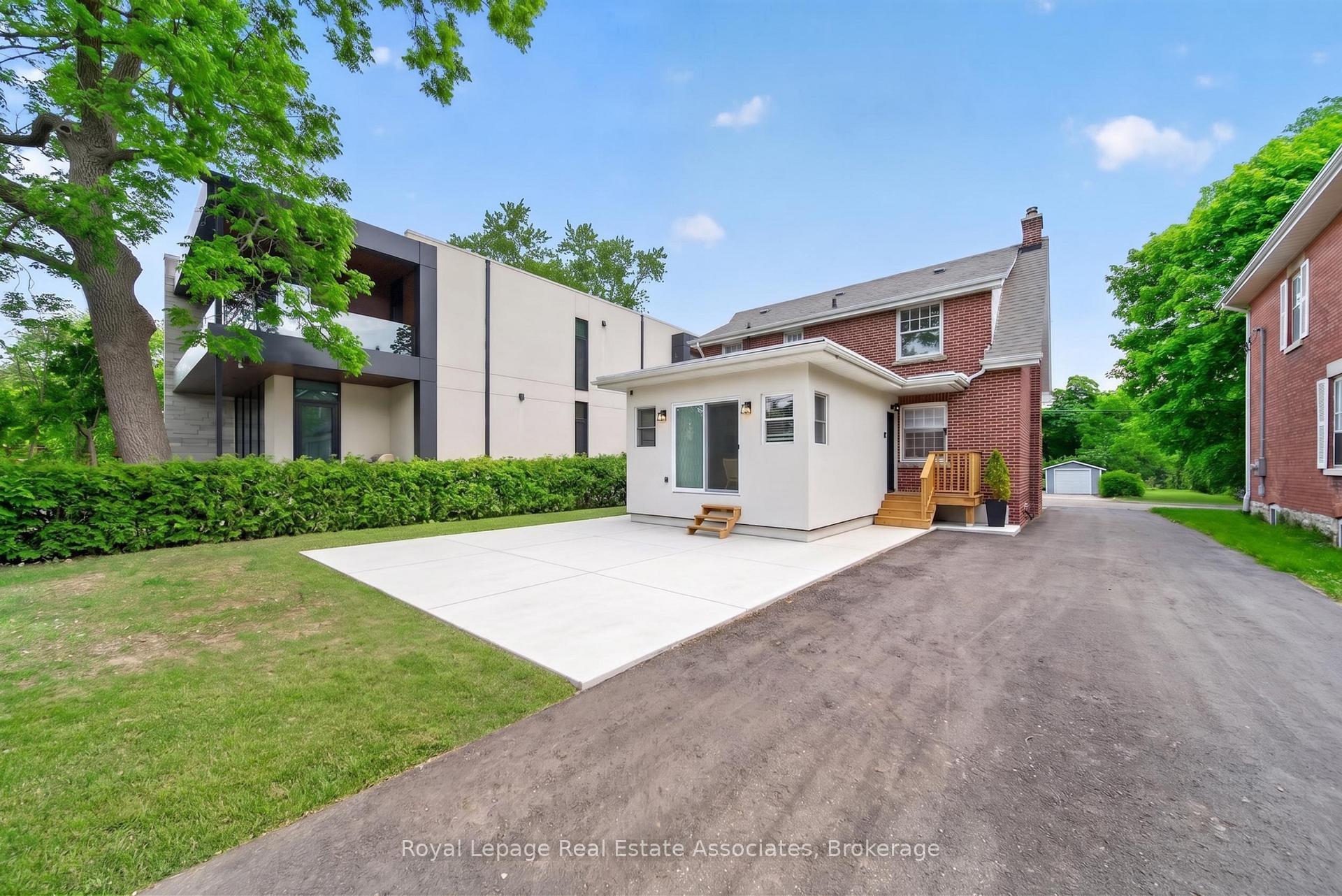 Photo 27 of 24 Peel Avenue, Brampton, Downtown Brampton — HOMEH