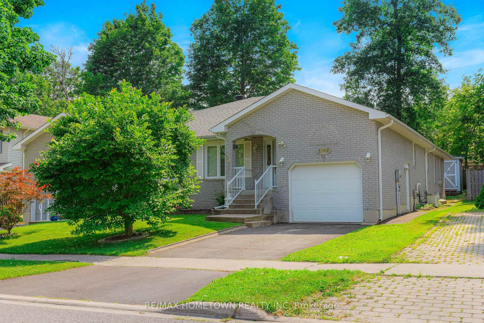 Front of 1048 Bridlewood Drive