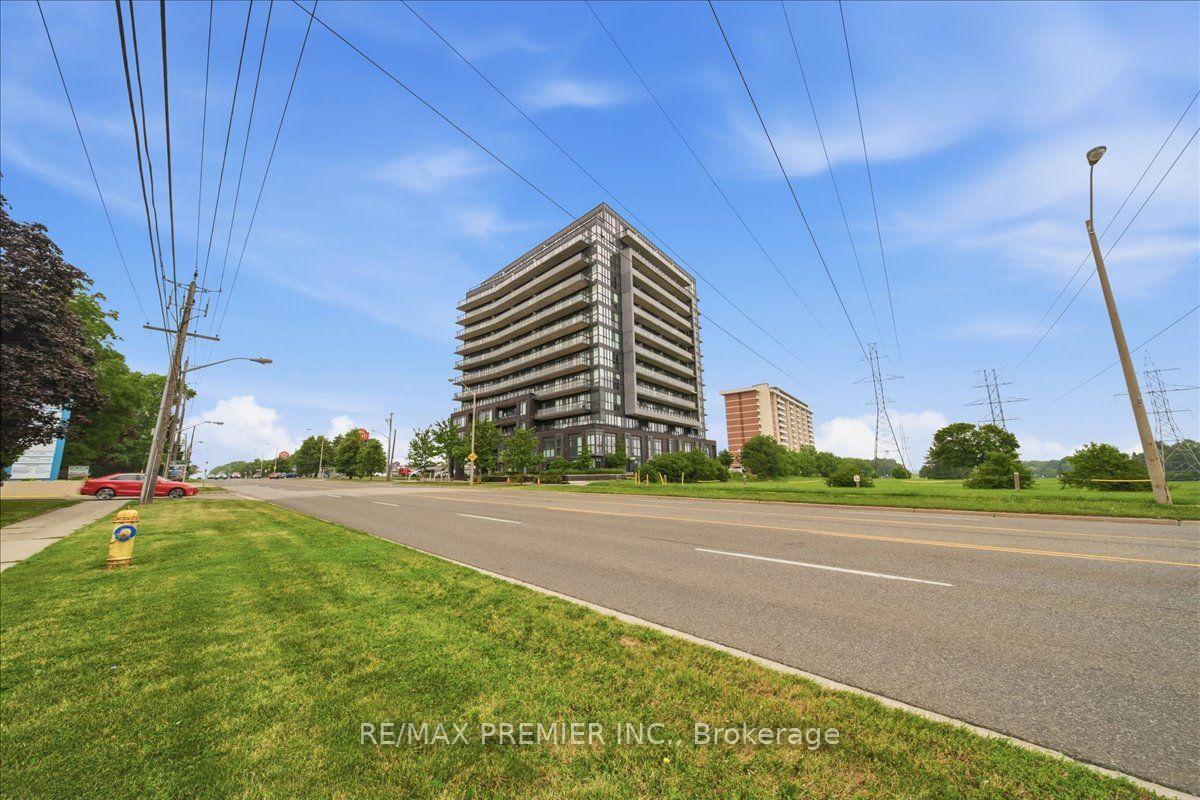 Photo of Unit 1306, 3237 Bayview Avenue