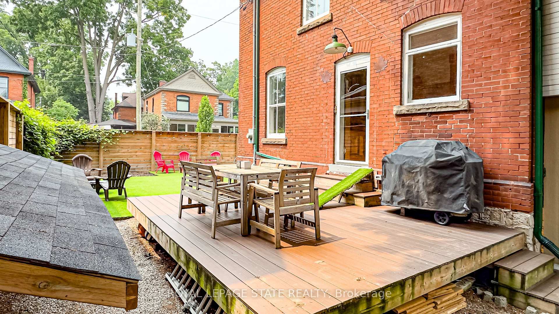 Photo 30 of 90 Victoria Street, Hamilton, Waterdown — HOMEH