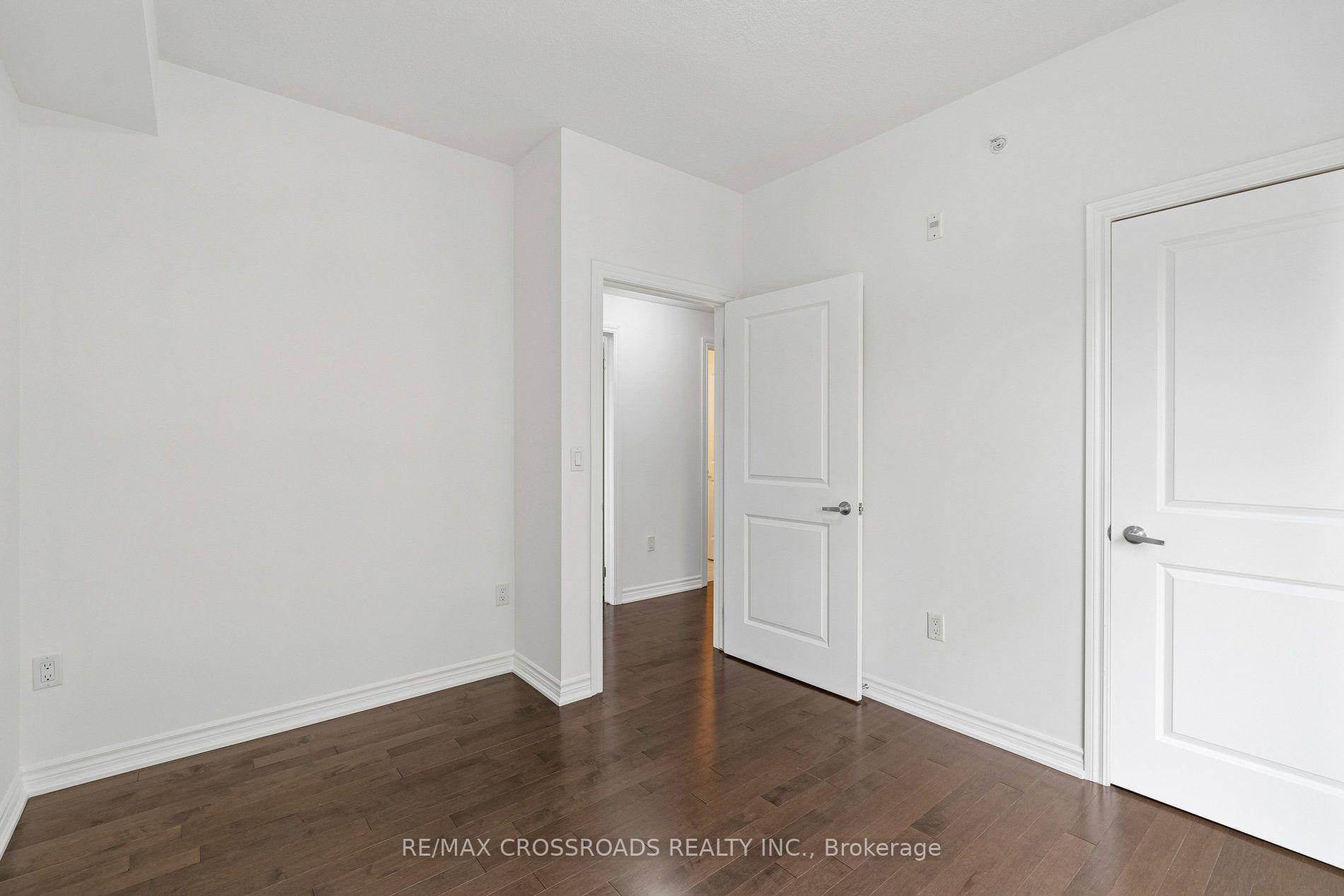 Photo 14 of Unit 201, 427 Aberdeen Avenue, Hamilton, Kirkendall — HOMEH
