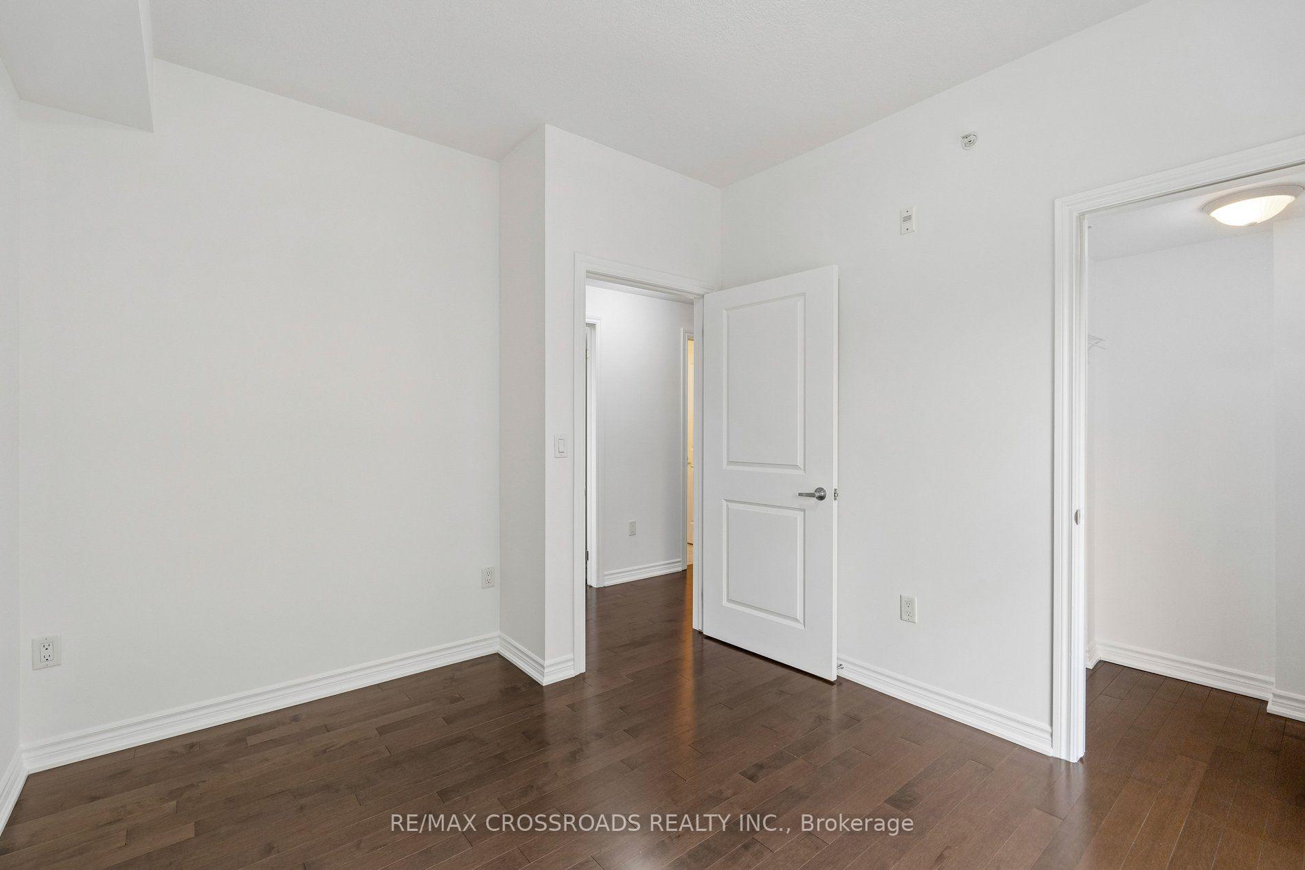 Photo 15 of Unit 201, 427 Aberdeen Avenue, Hamilton, Kirkendall — HOMEH
