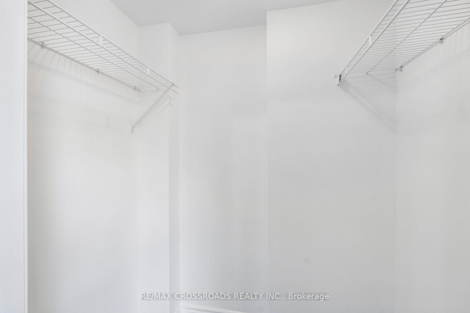 Photo 17 of Unit 201, 427 Aberdeen Avenue, Hamilton, Kirkendall — HOMEH
