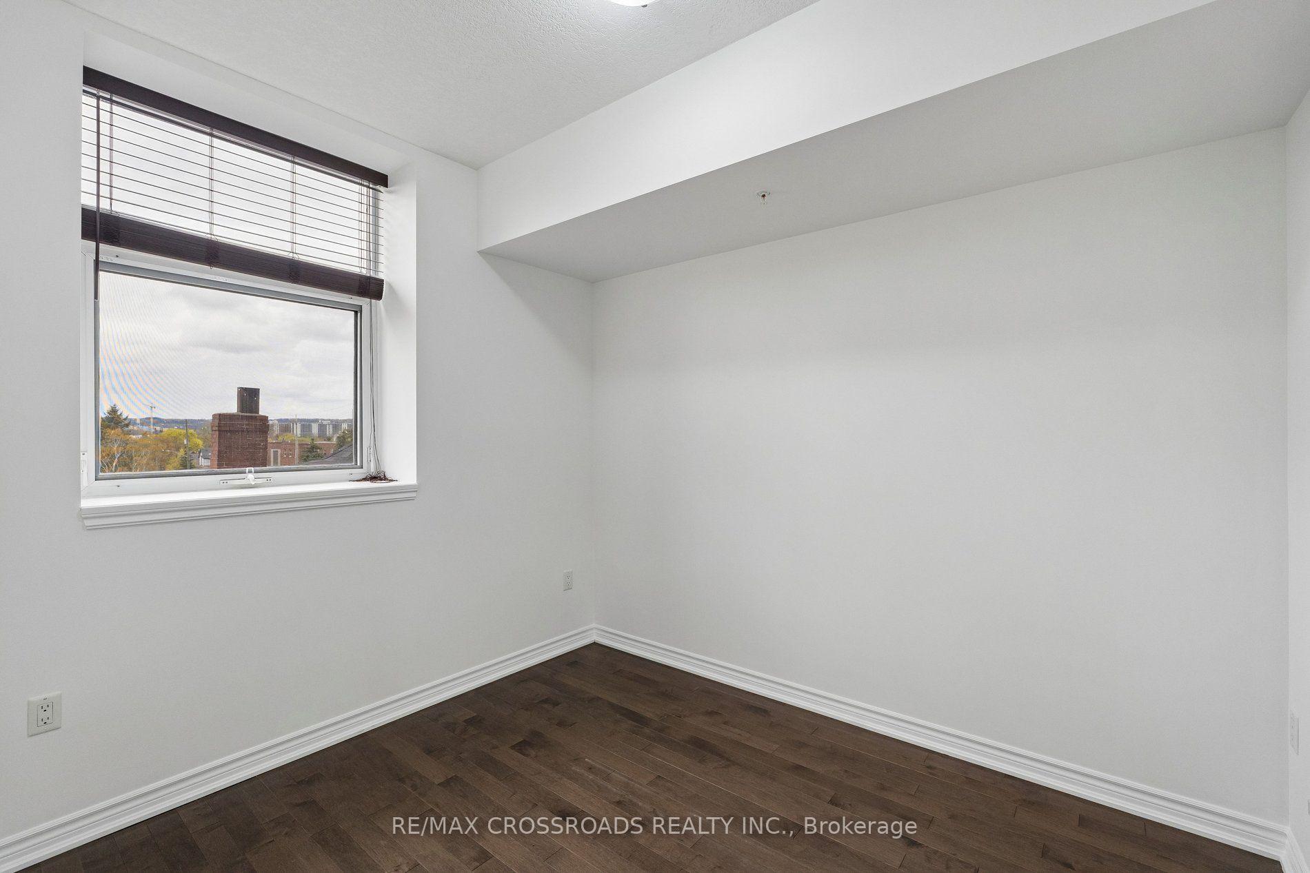 Photo 18 of Unit 201, 427 Aberdeen Avenue, Hamilton, Kirkendall — HOMEH