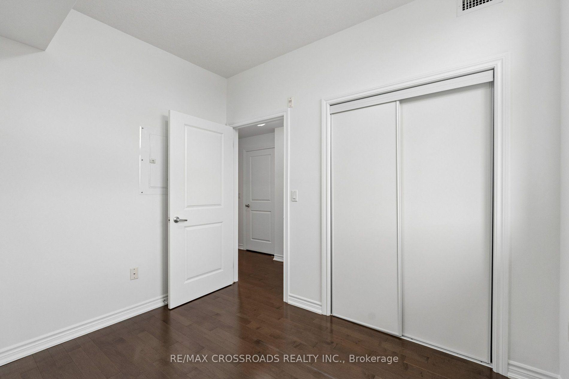 Photo 19 of Unit 201, 427 Aberdeen Avenue, Hamilton, Kirkendall — HOMEH