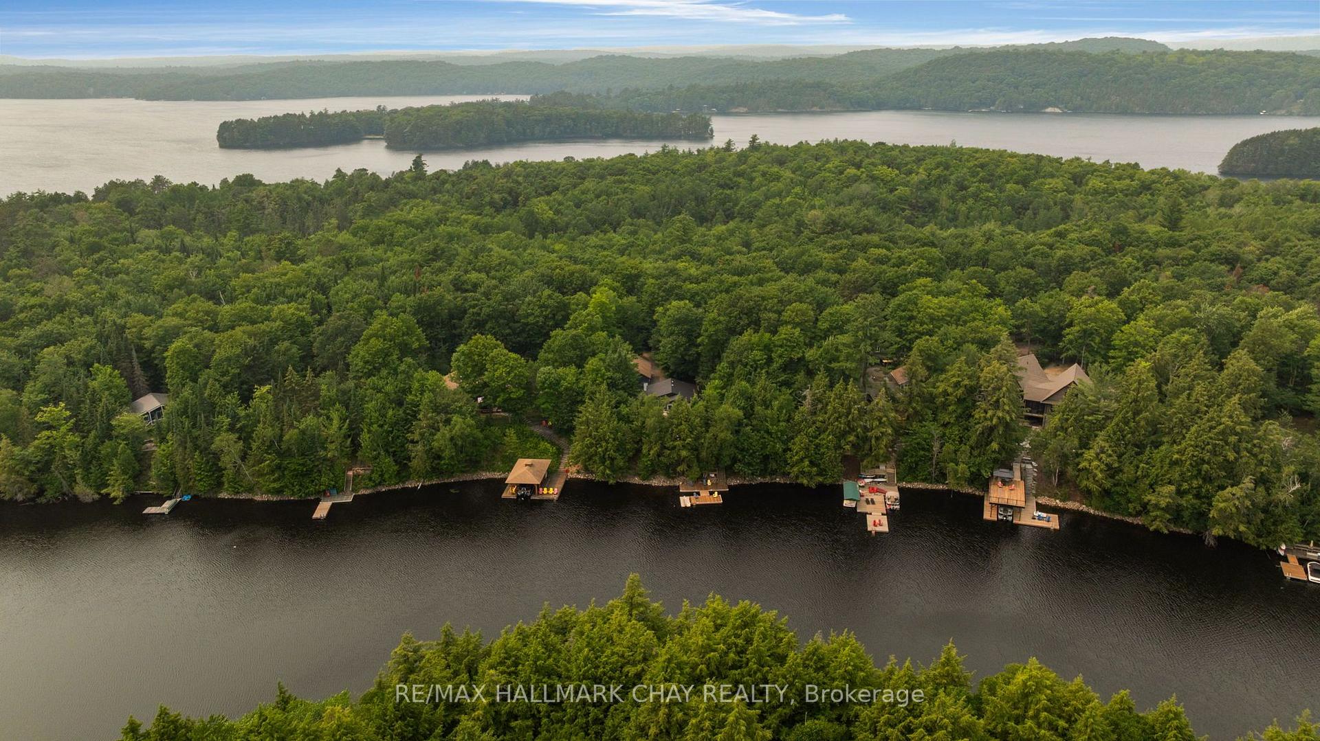 Photo 4 of 1315 Wolf Circle, Algonquin Highlands, Sherborne — HOMEH