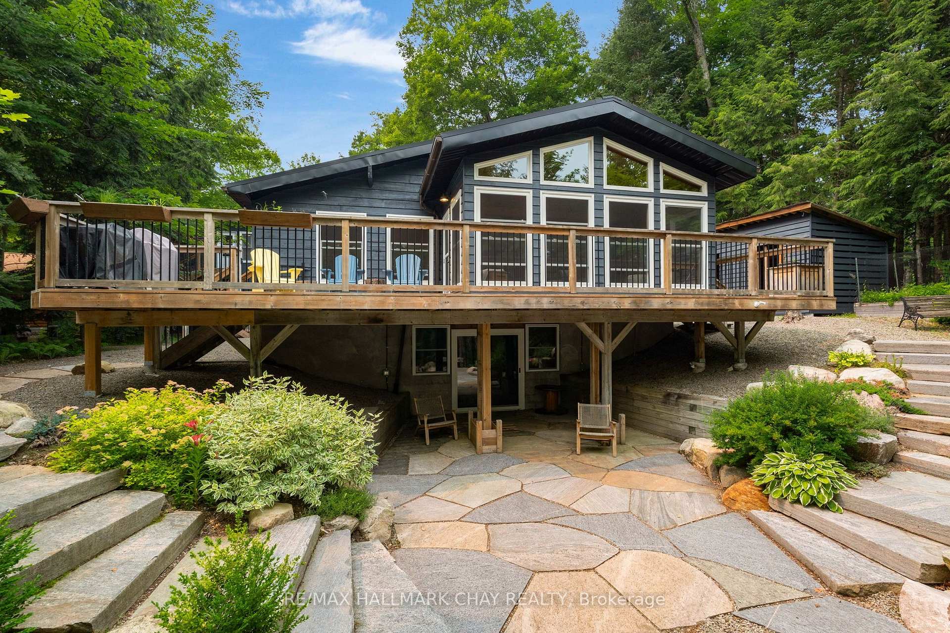 Photo 31 of 1315 Wolf Circle, Algonquin Highlands, Sherborne — HOMEH