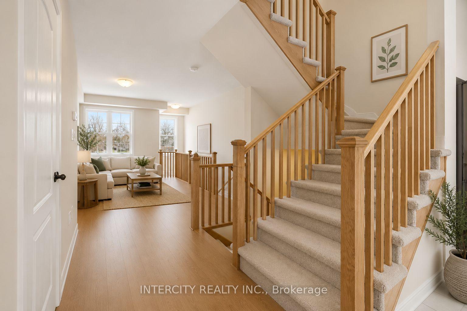 Photo 5 of 19 Senay Circle, Clarington, Courtice — HOMEH