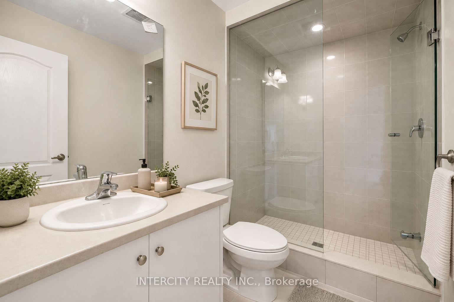 Photo 13 of 19 Senay Circle, Clarington, Courtice — HOMEH