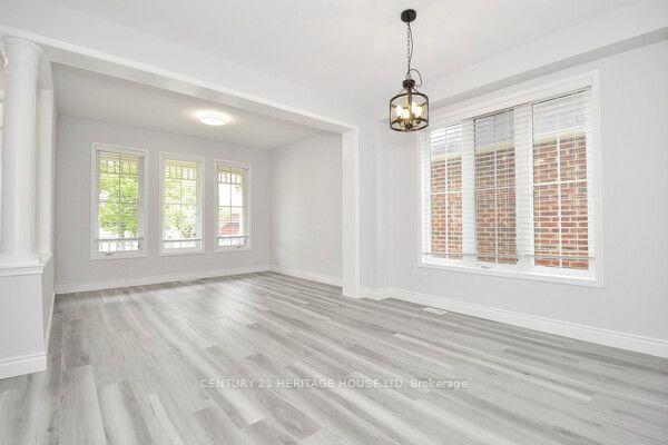 Photo 10 of 40 Beattie Crescent, Cambridge, Silver Heights — HOMEH