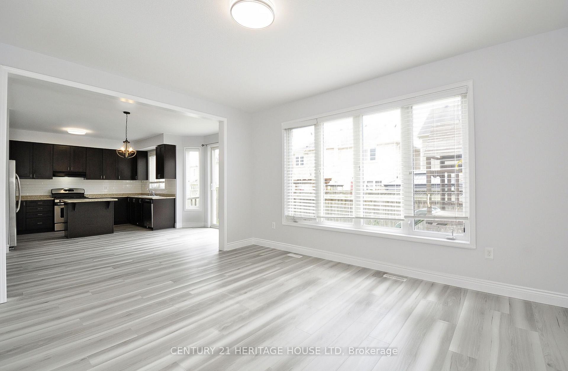 Photo 11 of 40 Beattie Crescent, Cambridge, Silver Heights — HOMEH